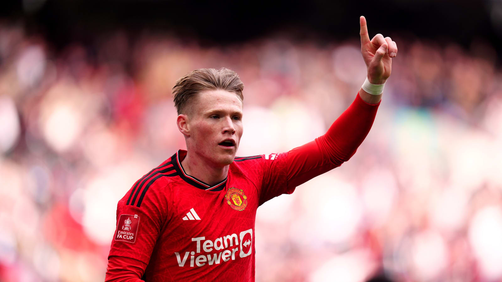 Teddy Sheringham criticises Manchester United decision to sell midfielder