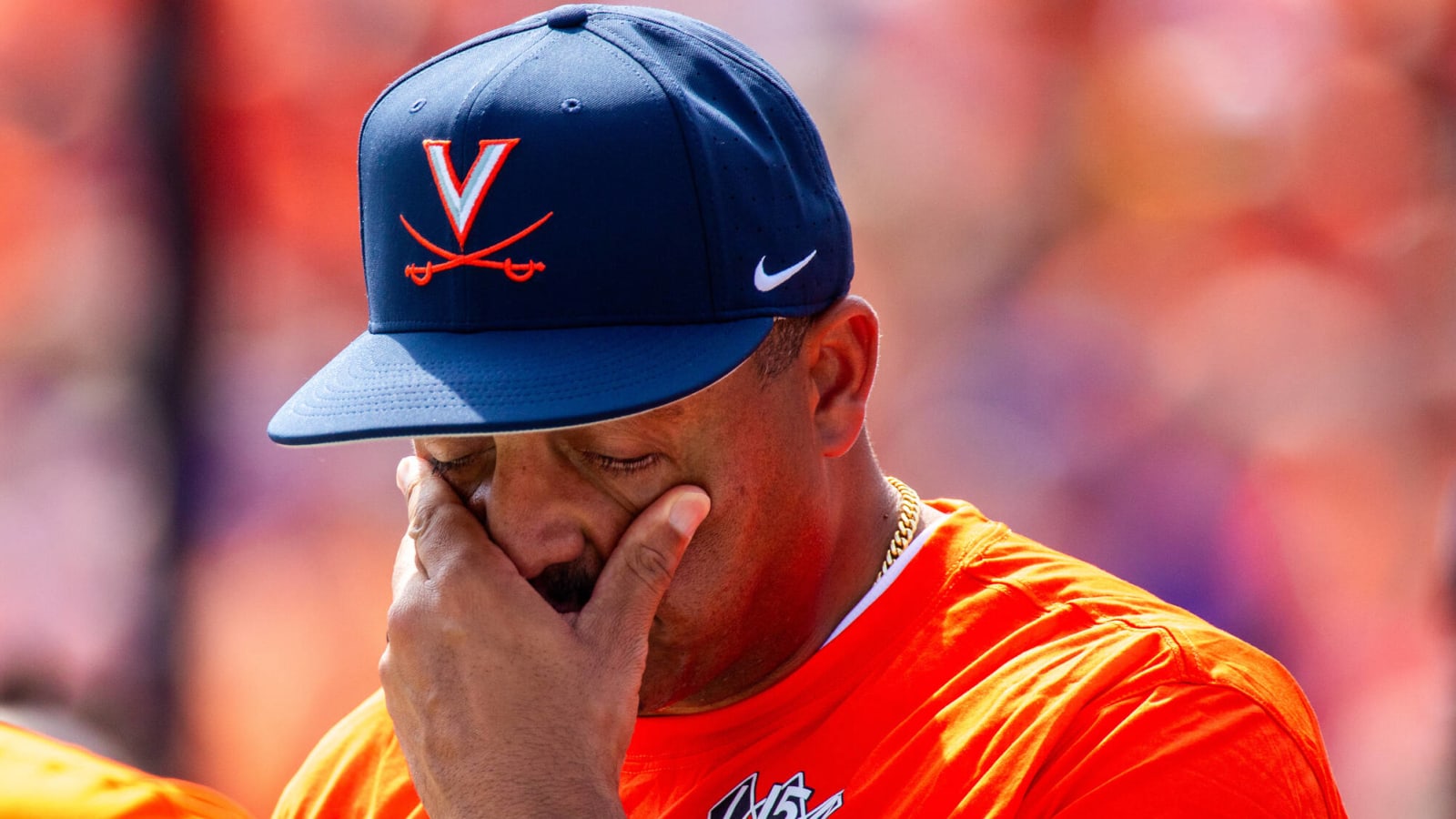 Virginia honors slain players on emotional day