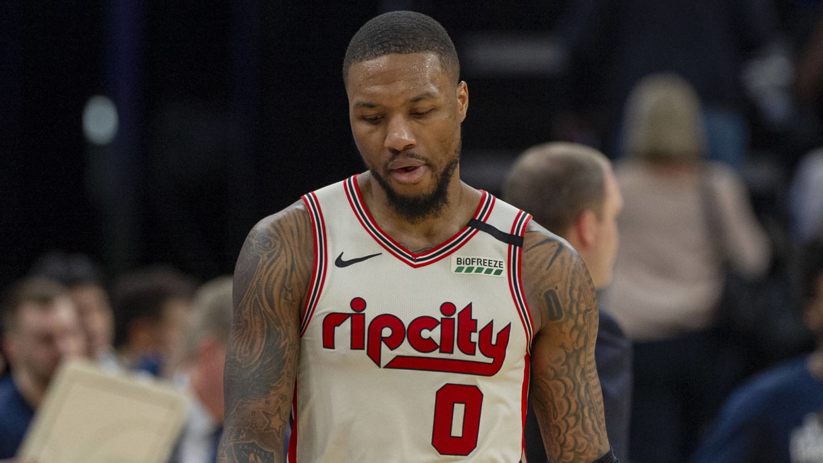 Damian Lillard mocks report that claims he wants to play for Lakers