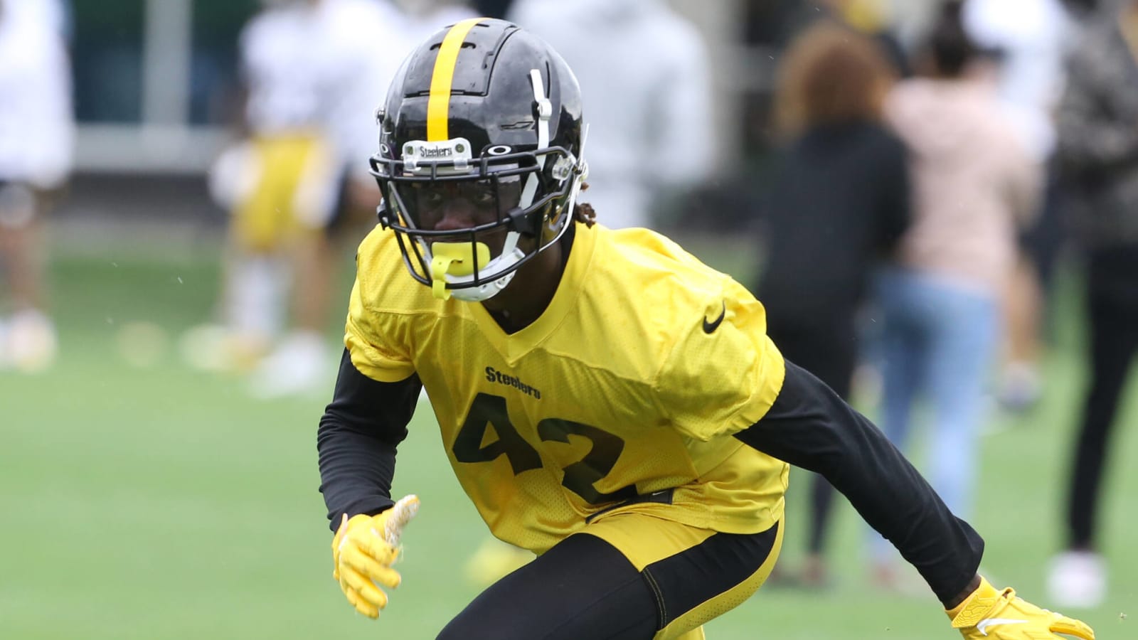 Steelers CB Answers Bell After Challenge From Coach