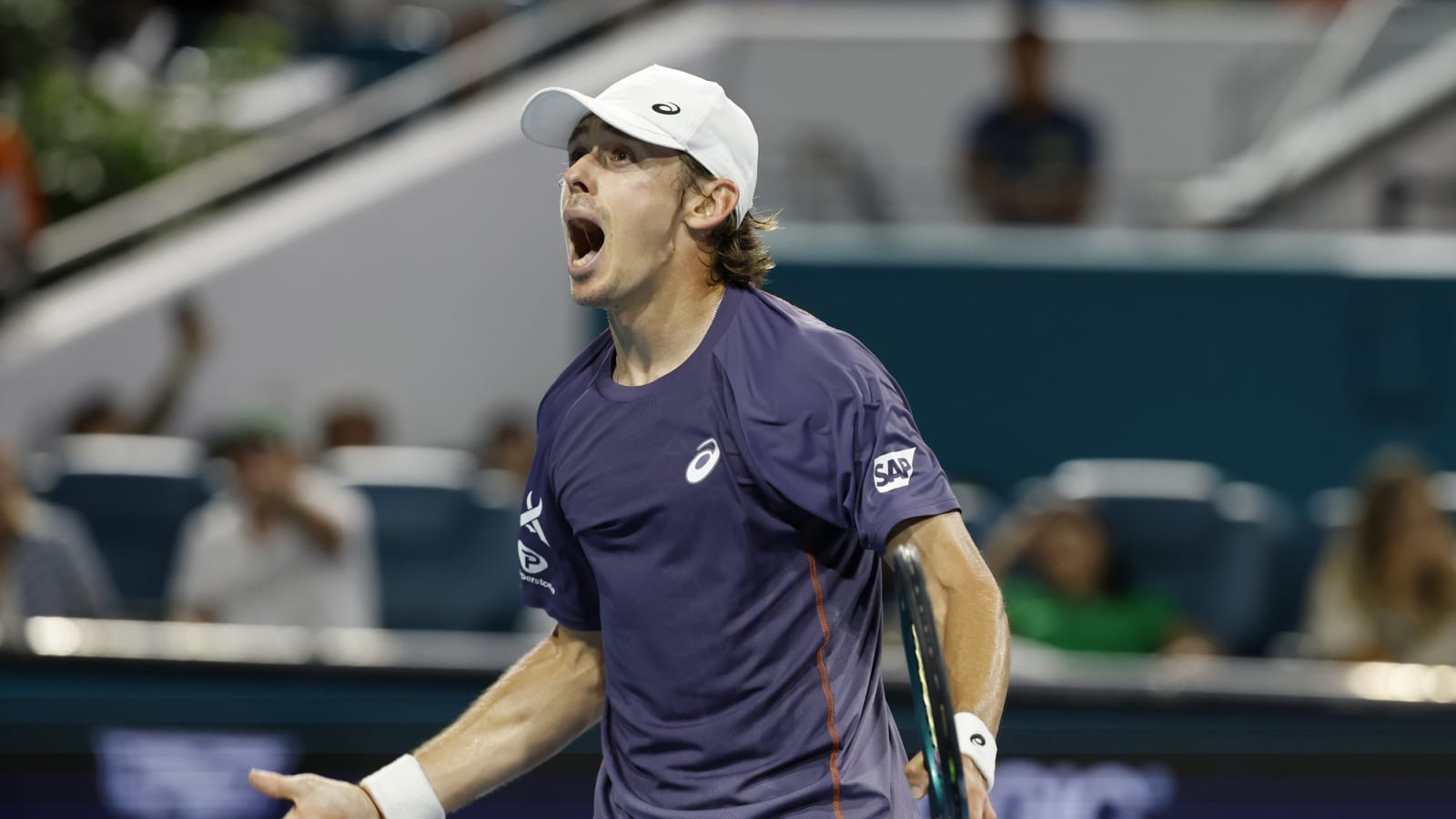 'Rio Open :)': Alex de Minaur mocks hostile crowd after beating Joao Fonseca at Miami Open