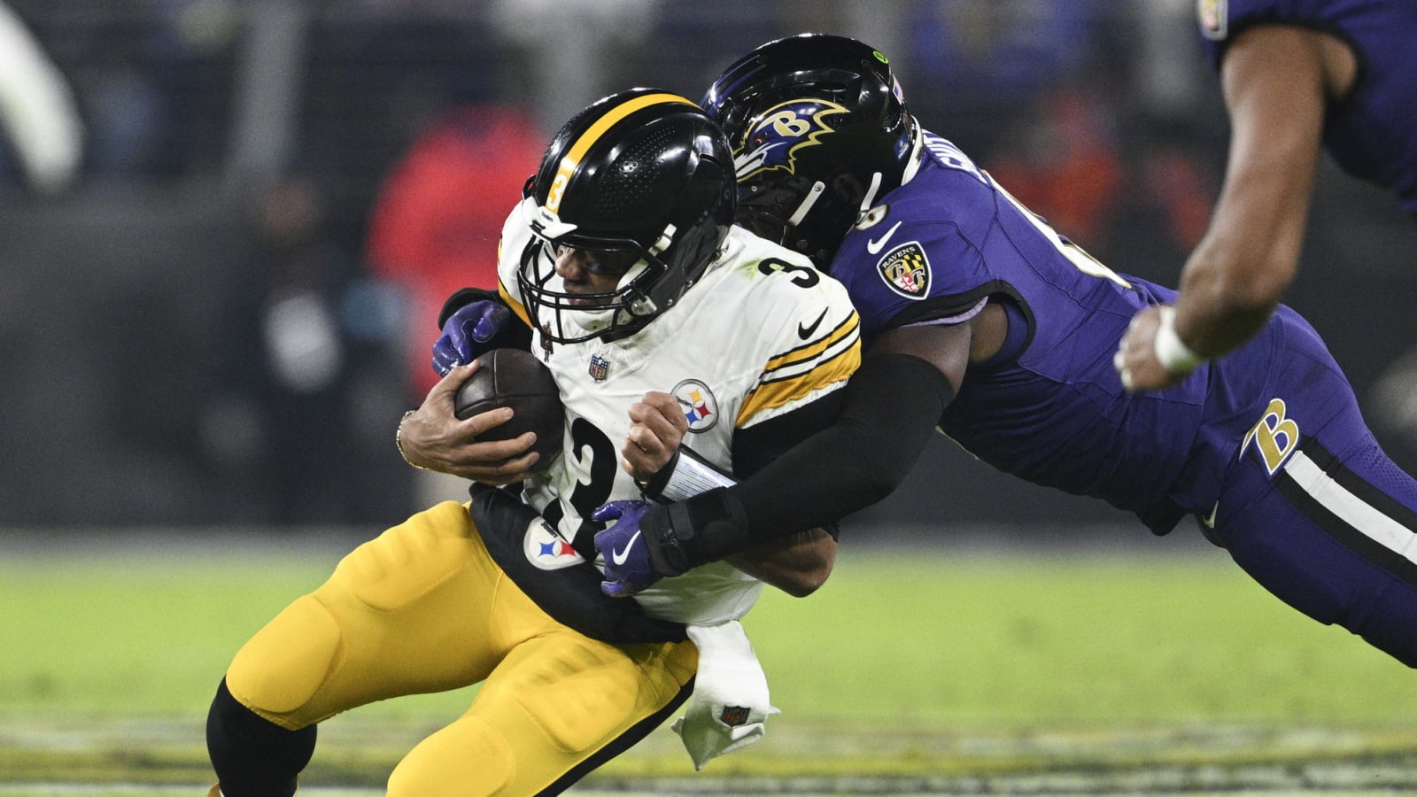 Takeaways: Steelers split series with Ravens after loss
