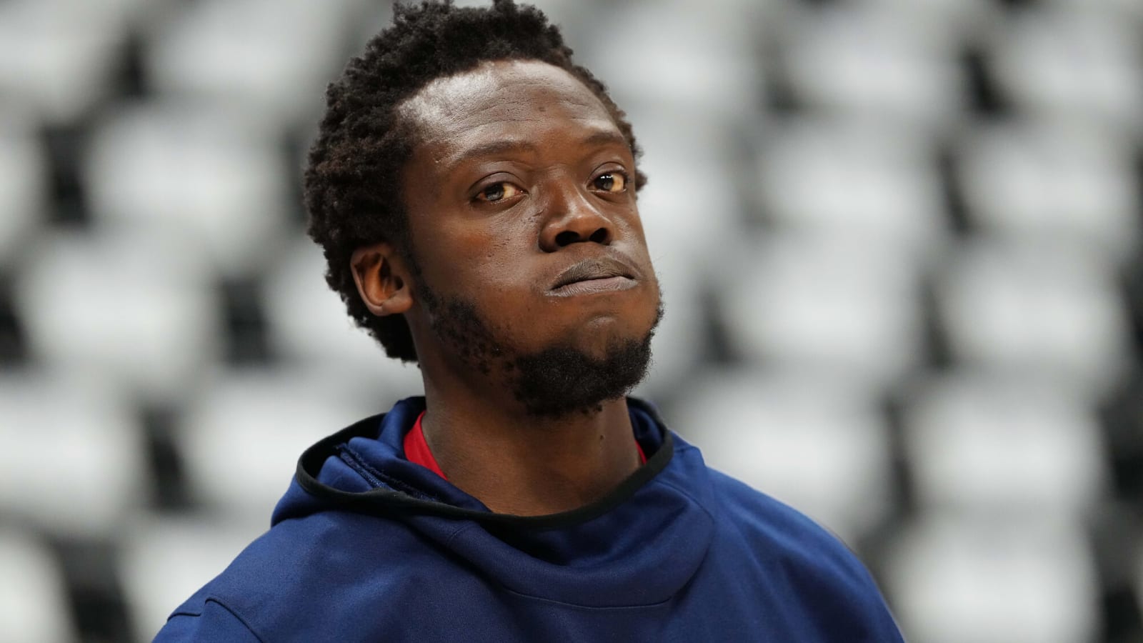 Sixers sign Reggie Jackson