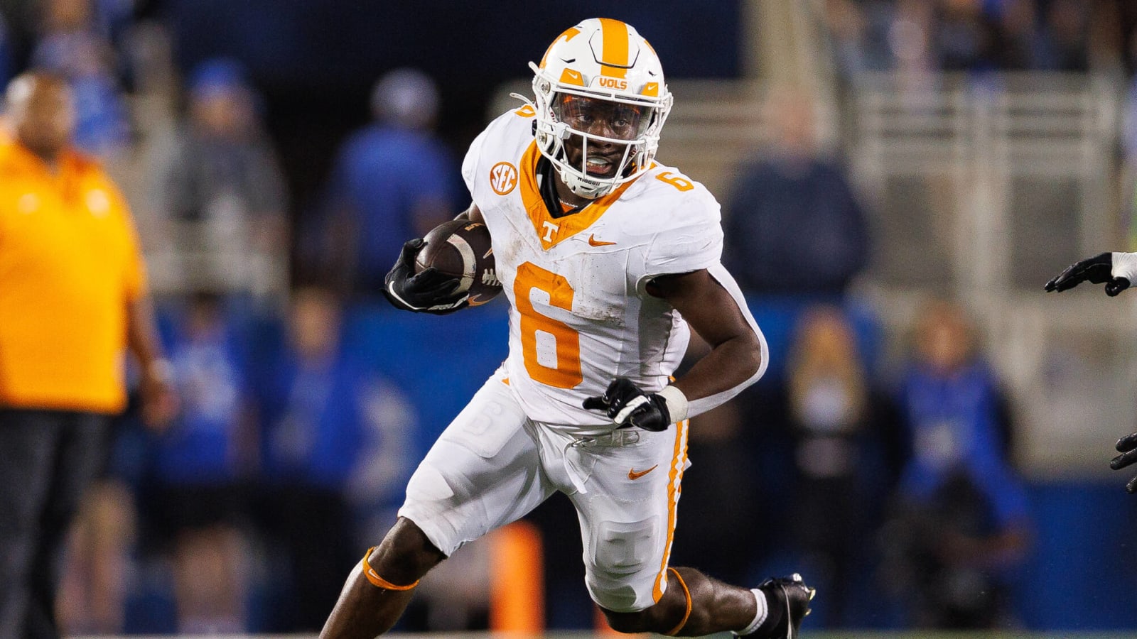 Tennessee Vols have reportedly reached out to a transfer RB who rushed for 1,400 yards in 2023