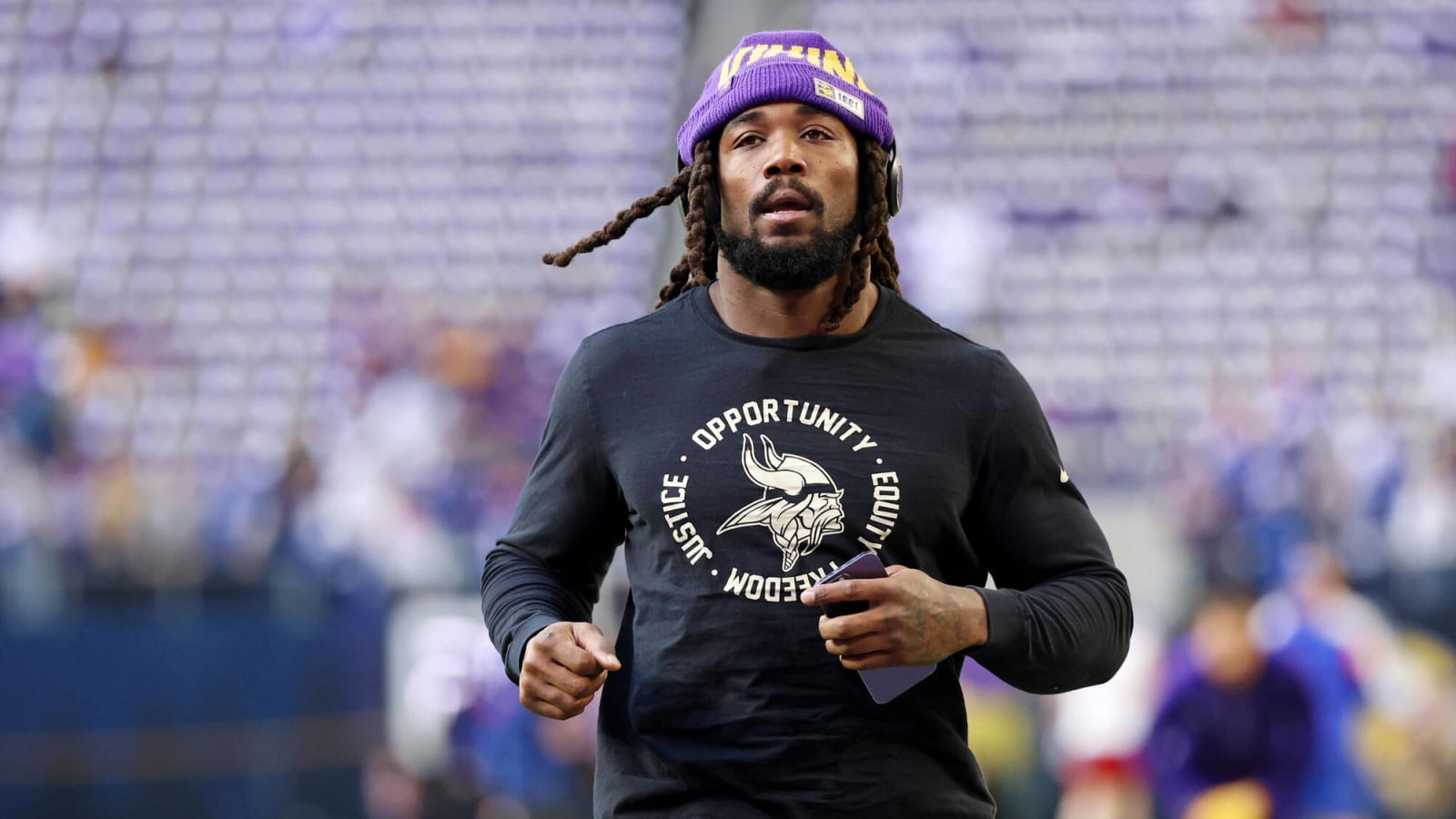 Insider believes Patriots should pursue four-time Pro Bowler