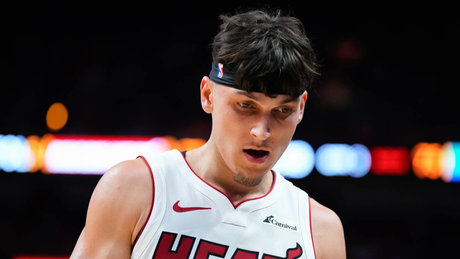 Pat riley jersey deals