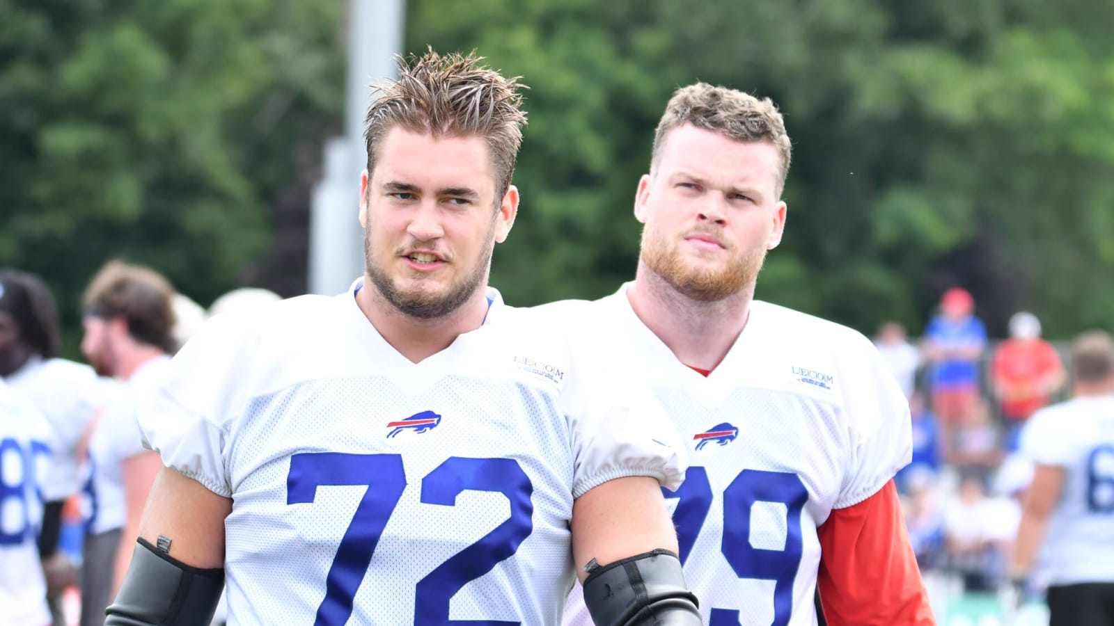 Bills OT Tommy Doyle Carted Off vs. Steelers
