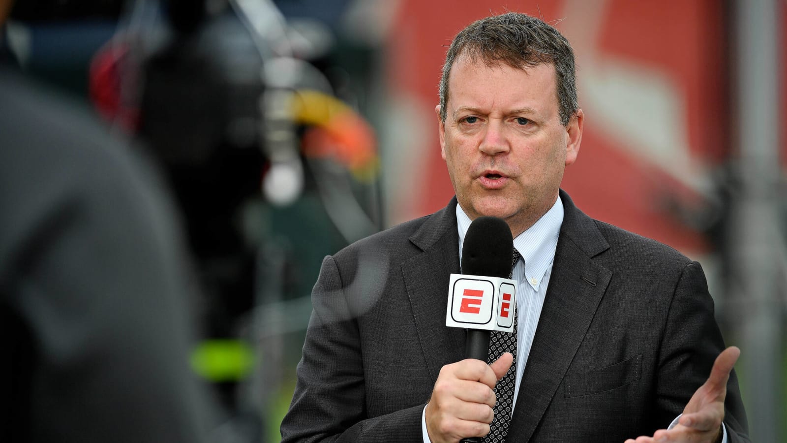 Buster Olney denies report that ESPN pressured Yankees 