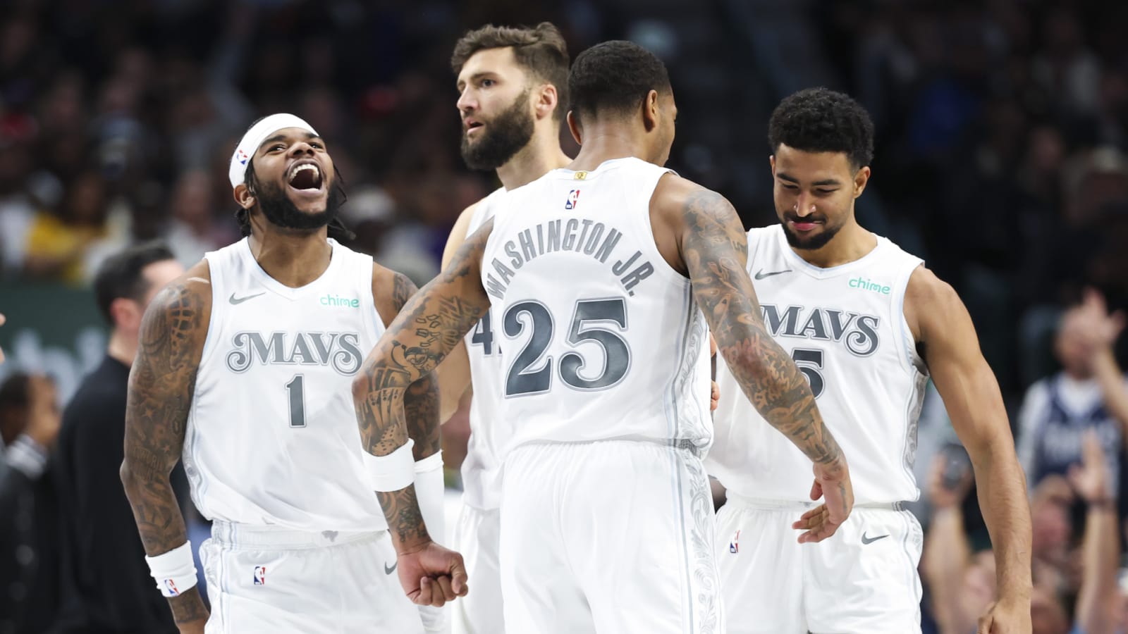 Dallas Mavericks Defeat Los Angeles Lakers 118-97