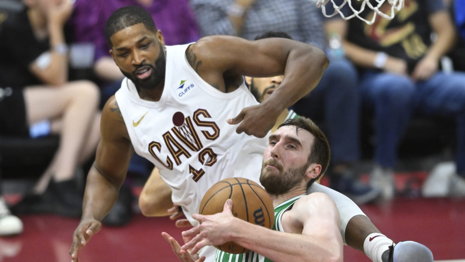 Cavs’ Tristan Thompson Waived Right To Veto Trade As Part Of New Deal