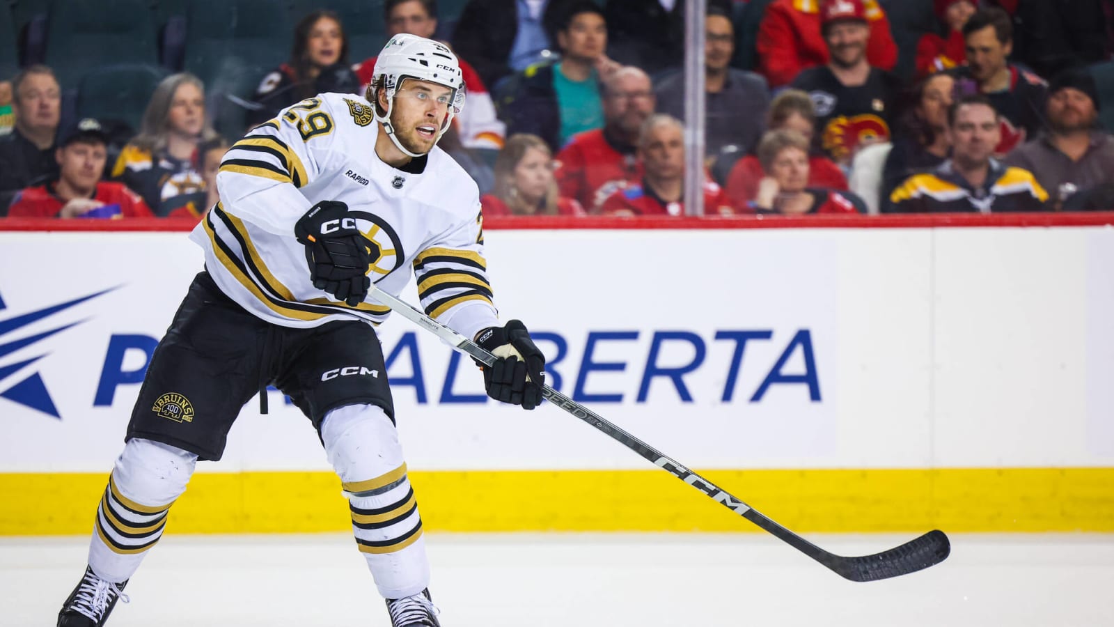 Bruins sign defenseman to extension