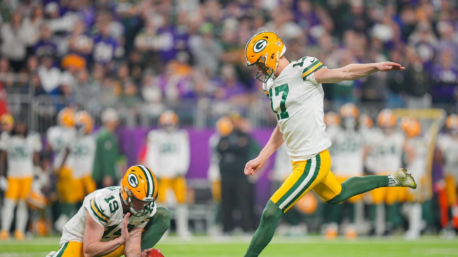 Analyst Makes Bold Prediction on Outcome For Packers Kicking Job