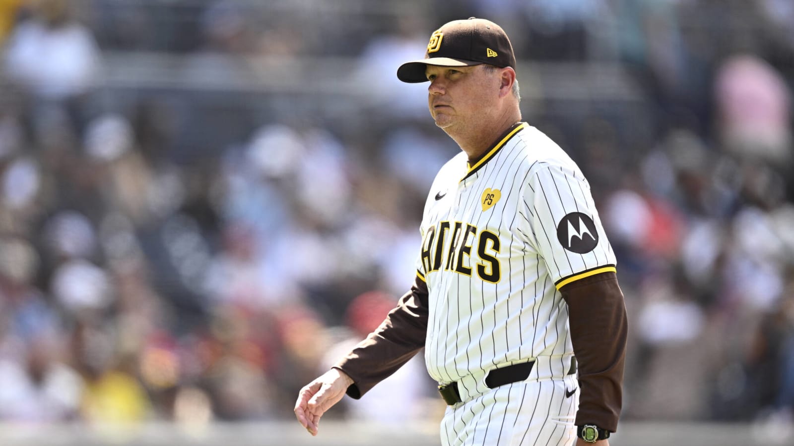 Padres prioritizing right-handed bullpen help