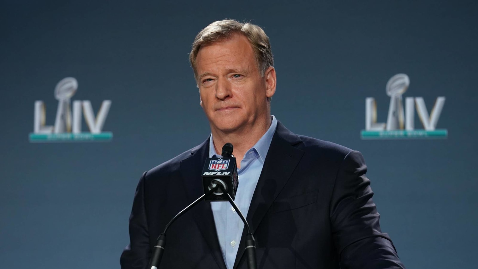 Report: NFL bans Barstool's Dave Portnoy from watching 'MNF' with Roger Goodell 