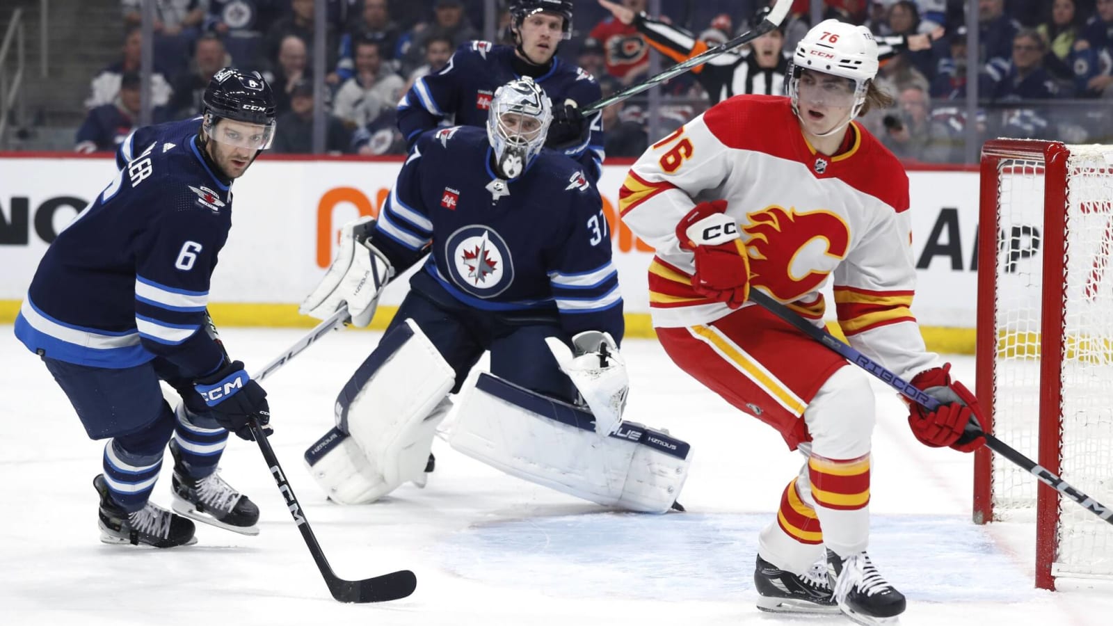 Flames playoff hopes grounded by Jets