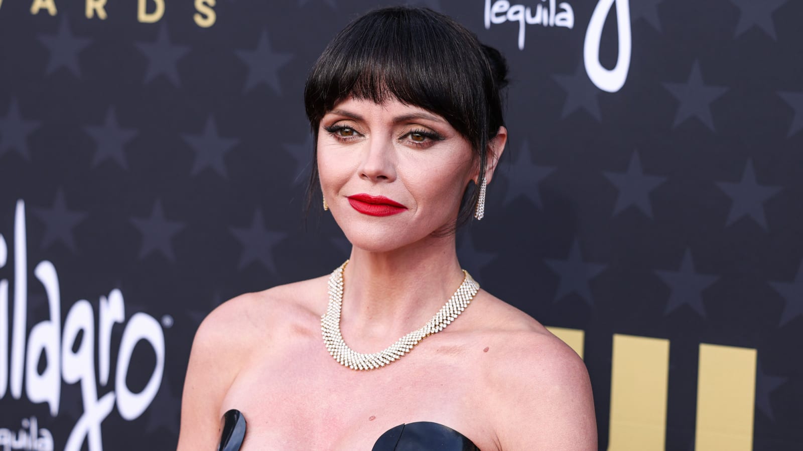 Get an Exclusive Look at Christina Ricci’s CAT FULL OF SPIDERS: TAROT DECK AND GUIDEBOOK