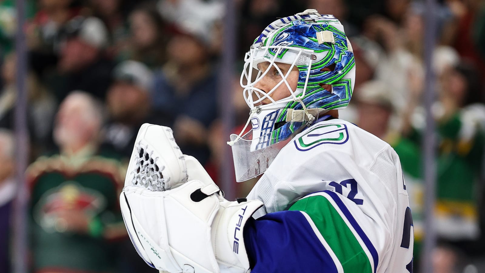 Kevin Lankinen not talking to Elias Pettersson for unexpected reason