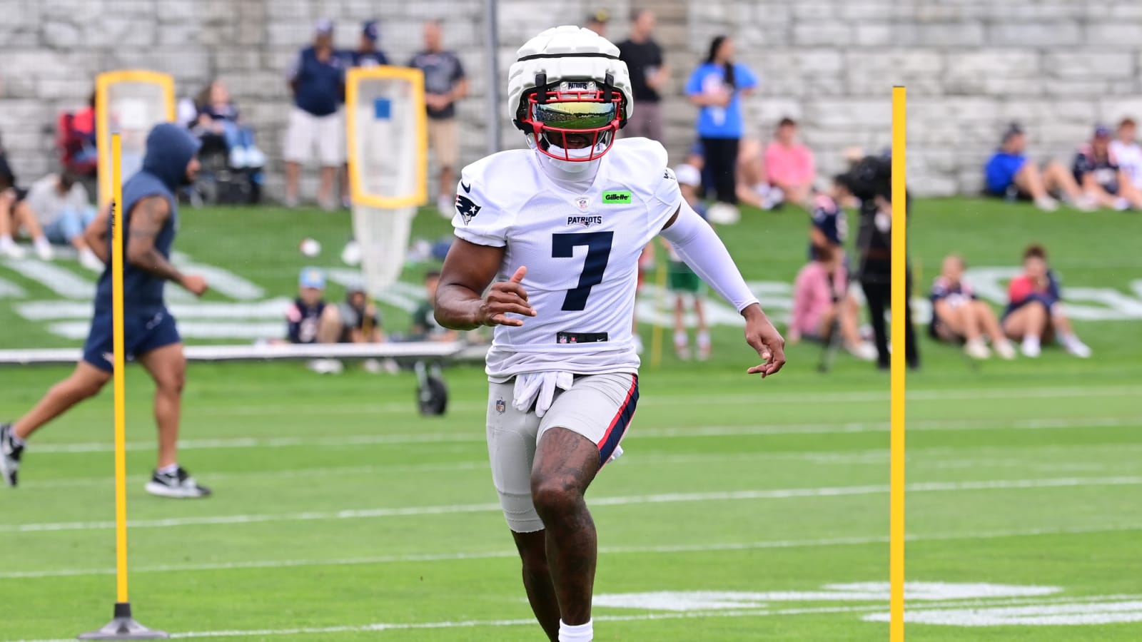 Ex-Patriot JuJu Smith-Schuster Returns to the Super Bowl Champs