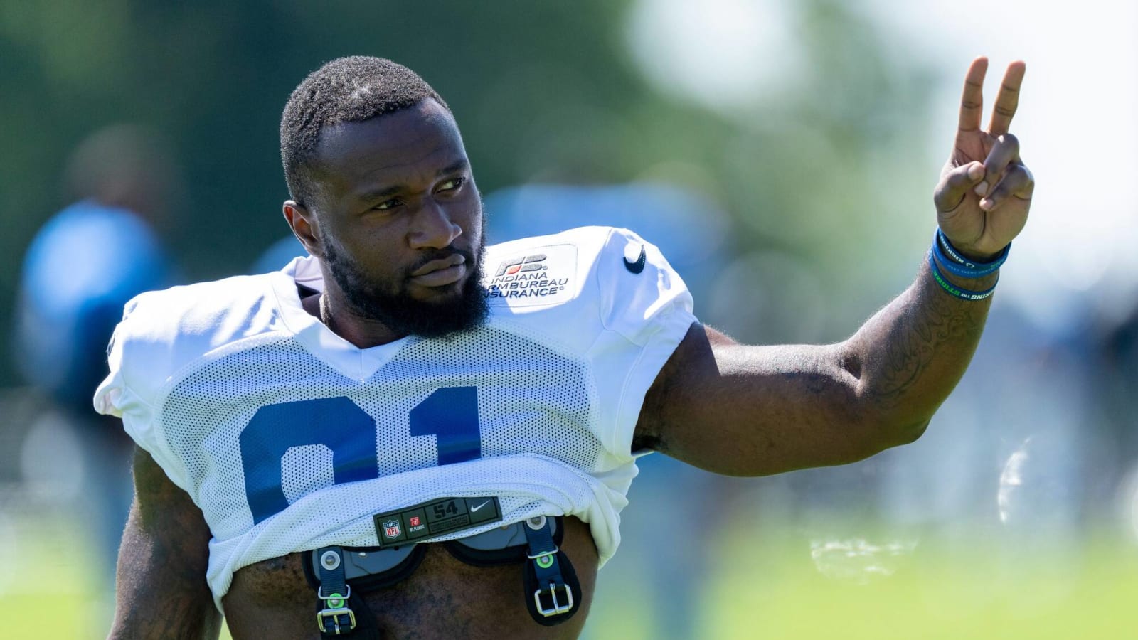 Bears ink best available defensive free agent Yardbarker