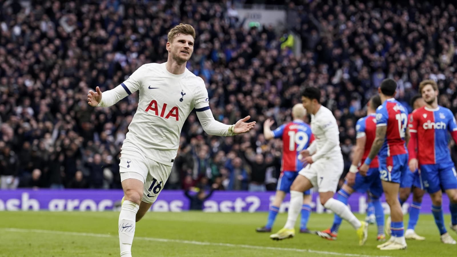 Premier League icon on what he loves about Tottenham ace