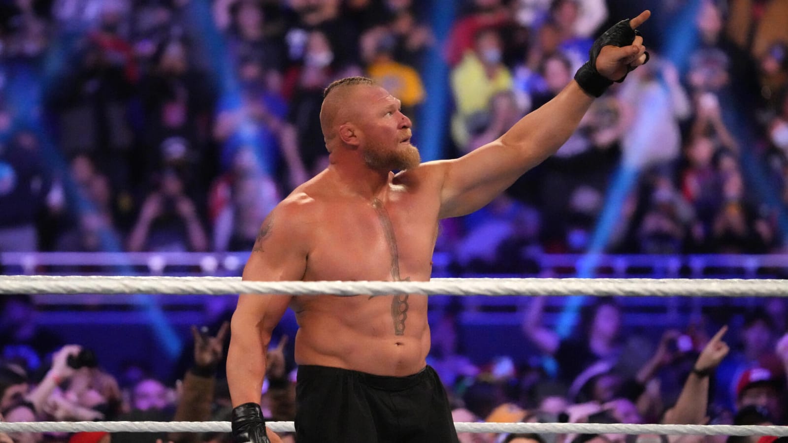 Brock Lesnar walks out of WWE SmackDown following Vince McMahon retirement