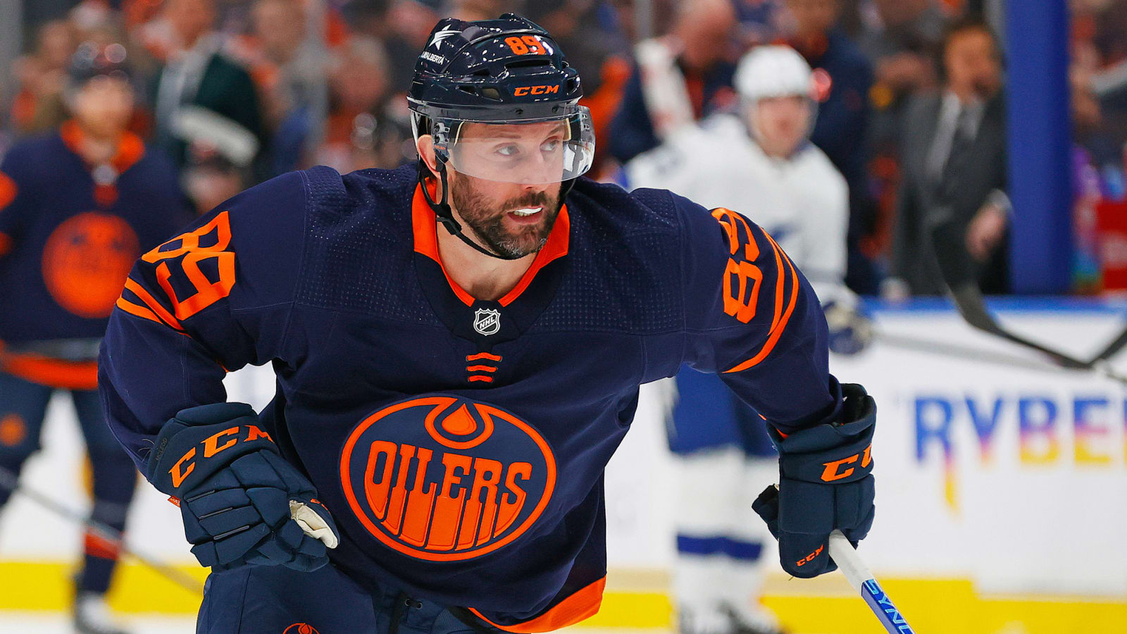 Former Oiler Sam Gagner signs contract to continue NHL comeback attempt