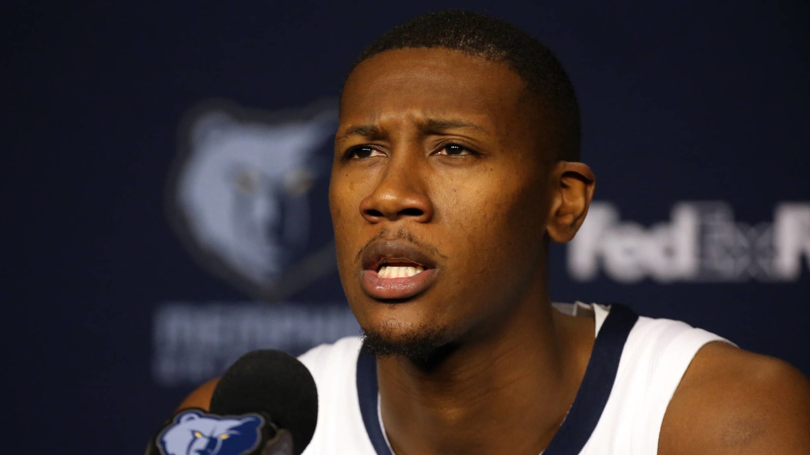 Grizzlies cut ex-lottery pick Kris Dunn, two others