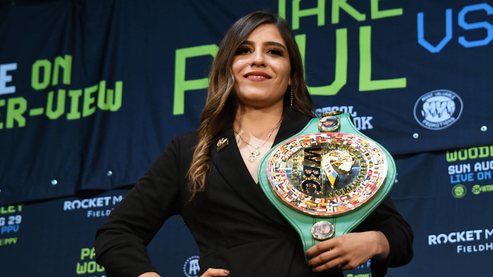 Title Fights From Around the World: Gabriela Alaniz Wins Upset, Yamileth Mercado Retains