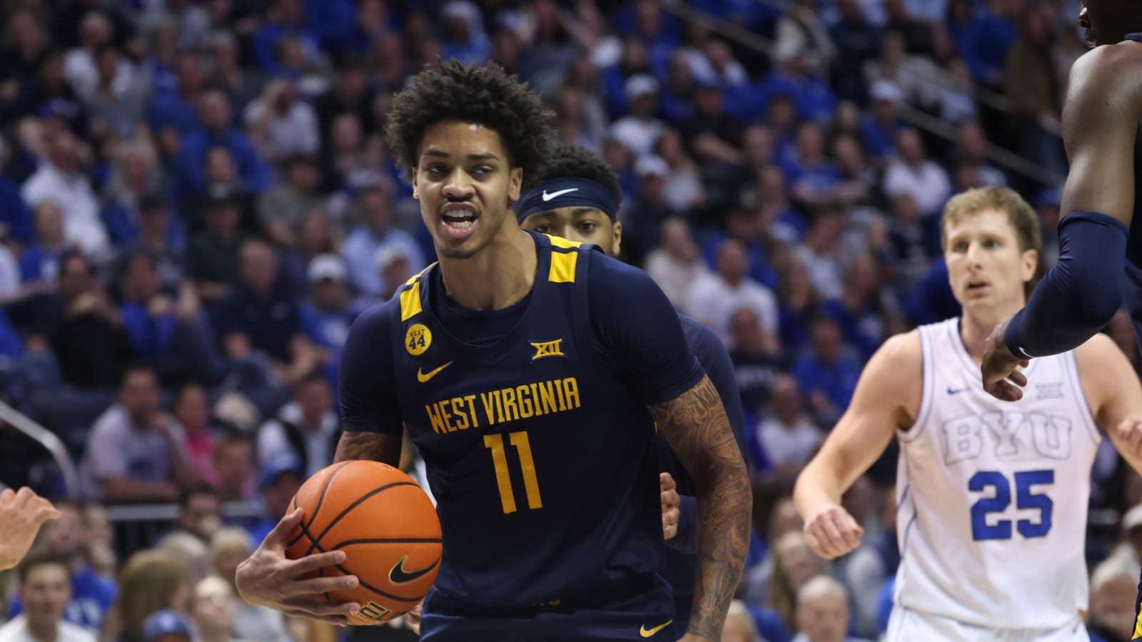 West Virginia Basketball Loses First Player to Transfer Portal