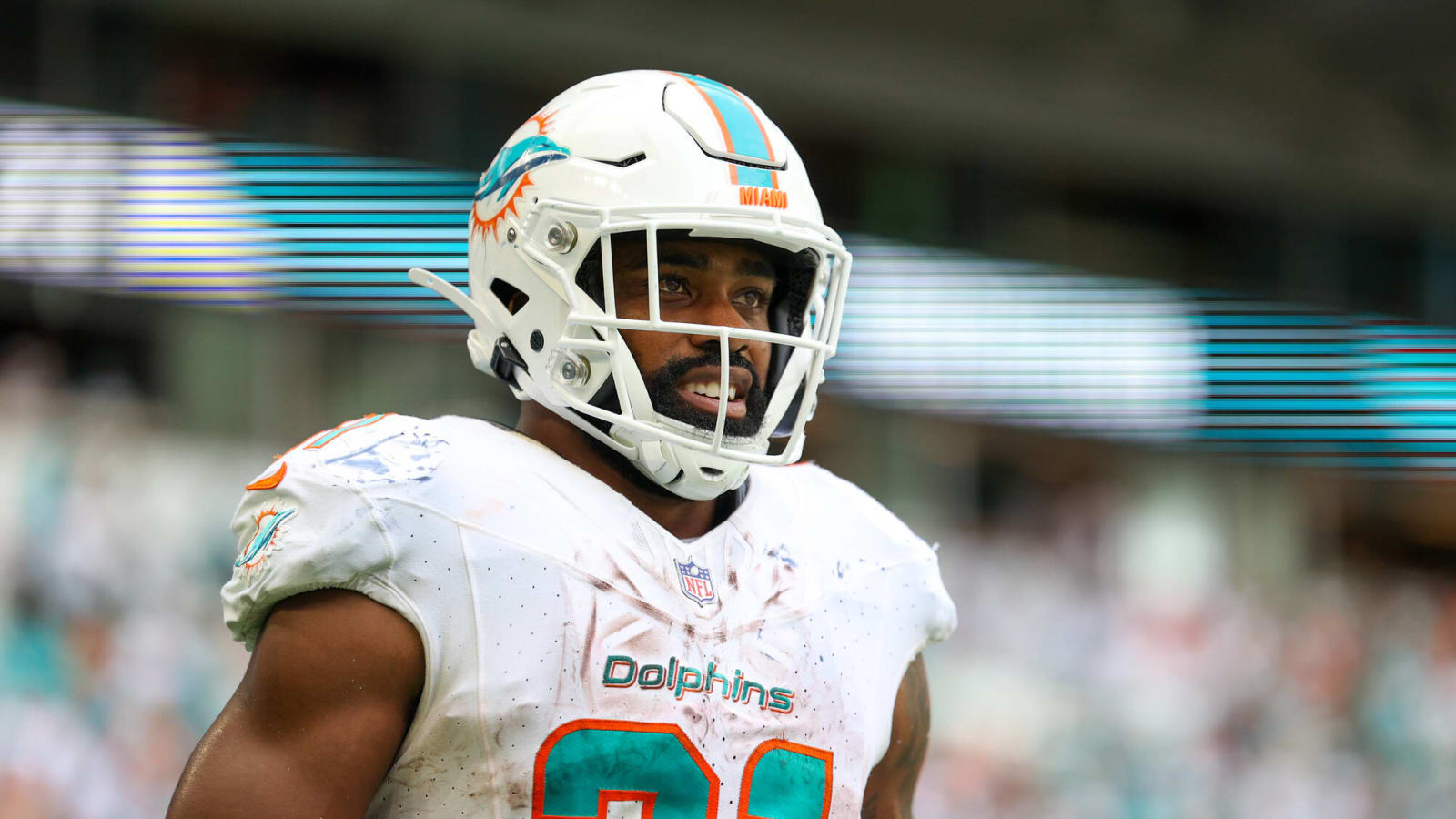 Dolphins running back claims he could beat teammates Tyreek Hill