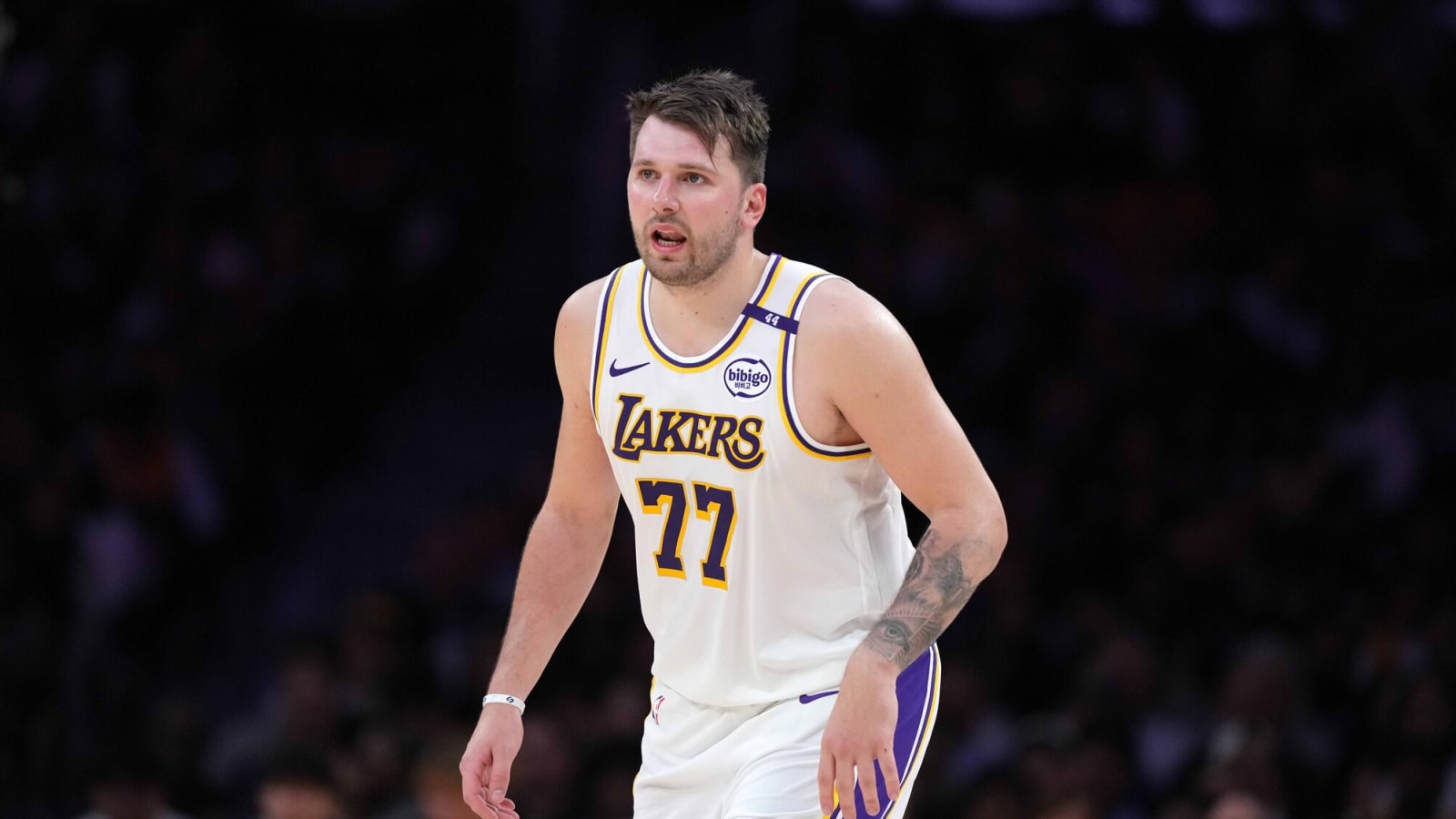 Cold photo of Luka Doncic, Devin Booker goes viral