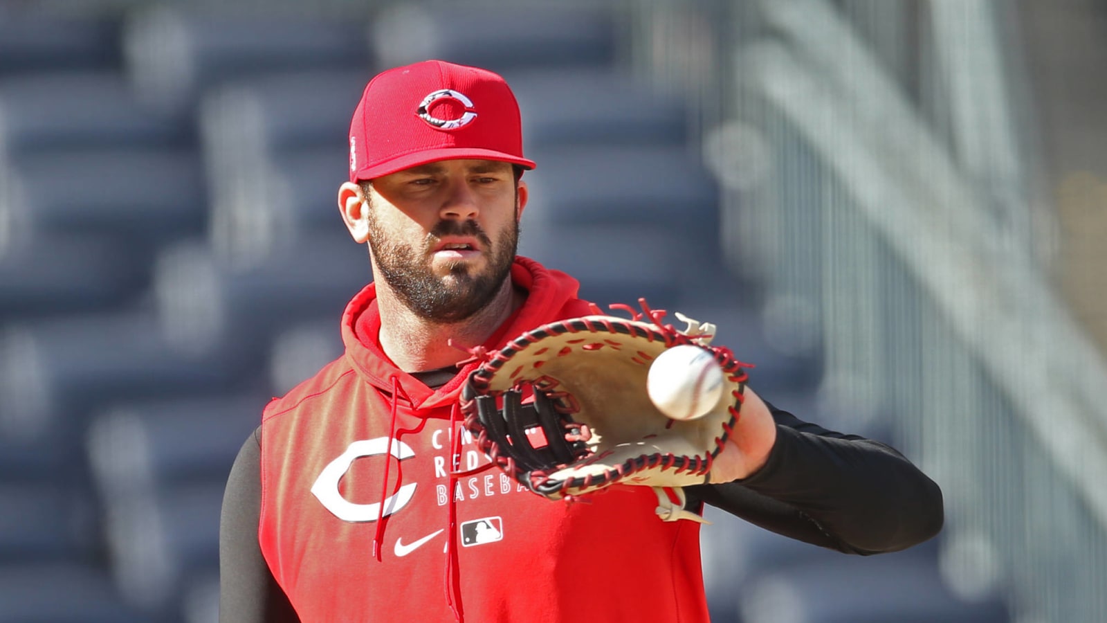 Reds activate Mike Moustakas from injured list