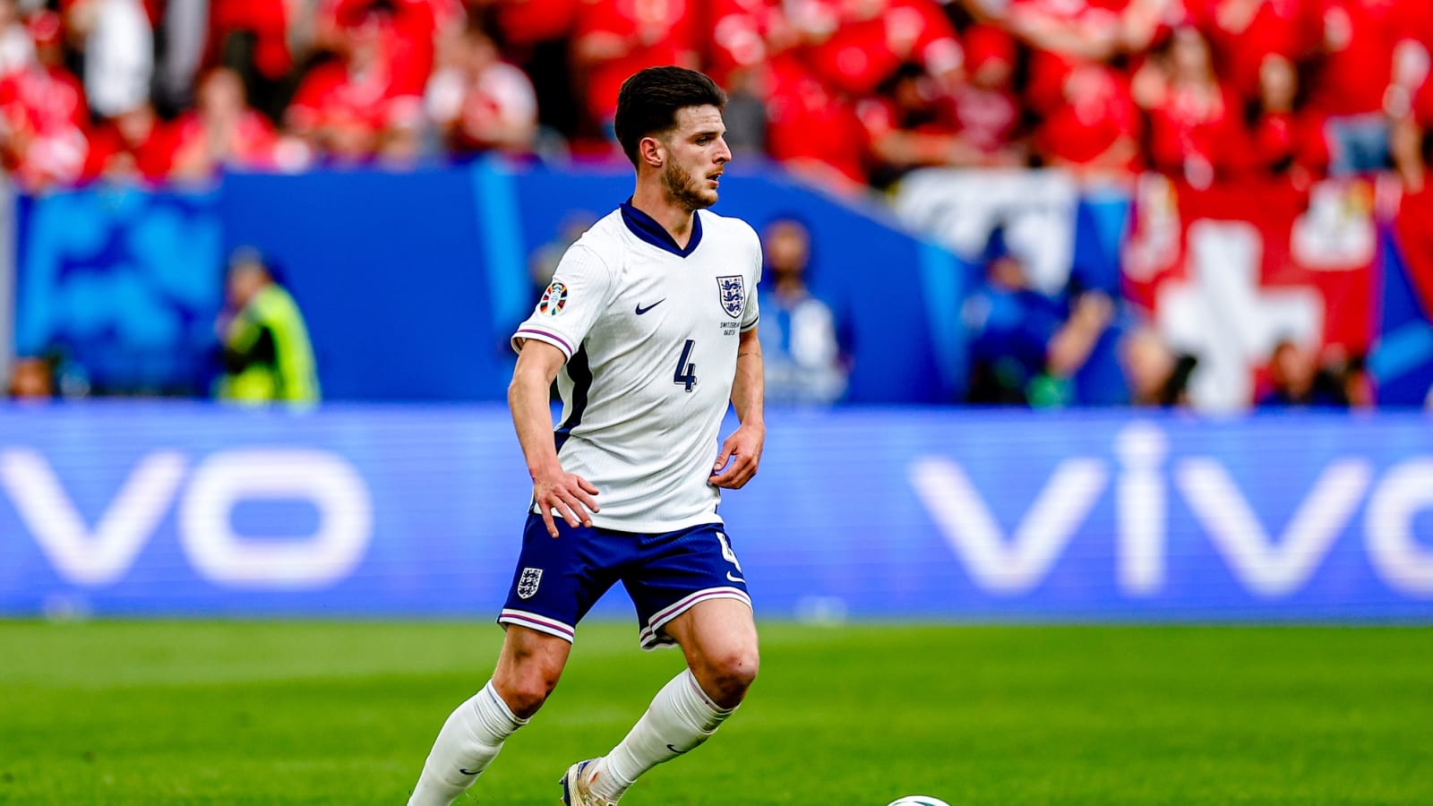 Jack Wilshere gives his comparison between Declan Rice with Rodri
