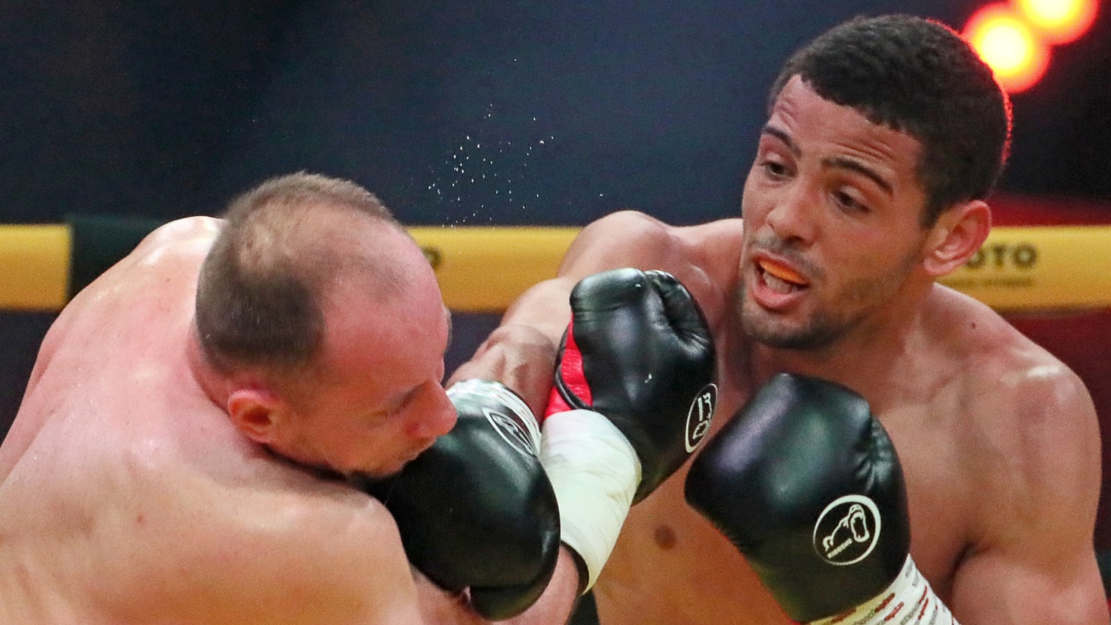 Gervonta Davis vs Lamont Roach Undercard: Yoenis Tellez Faces Tough Test