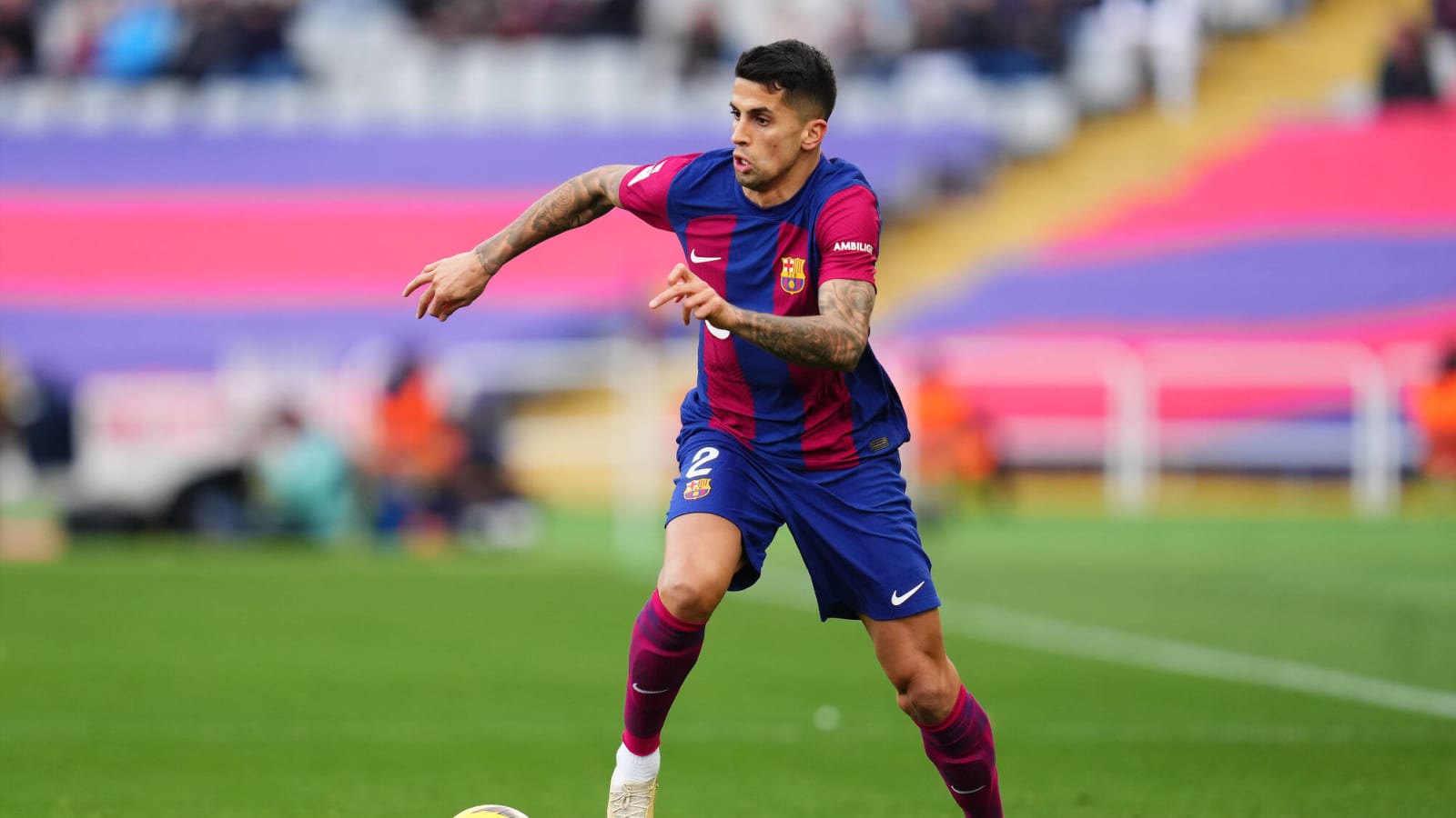 Paltry Barcelona offer for Cancelo could be accepted by Man City because of Mendes pressure