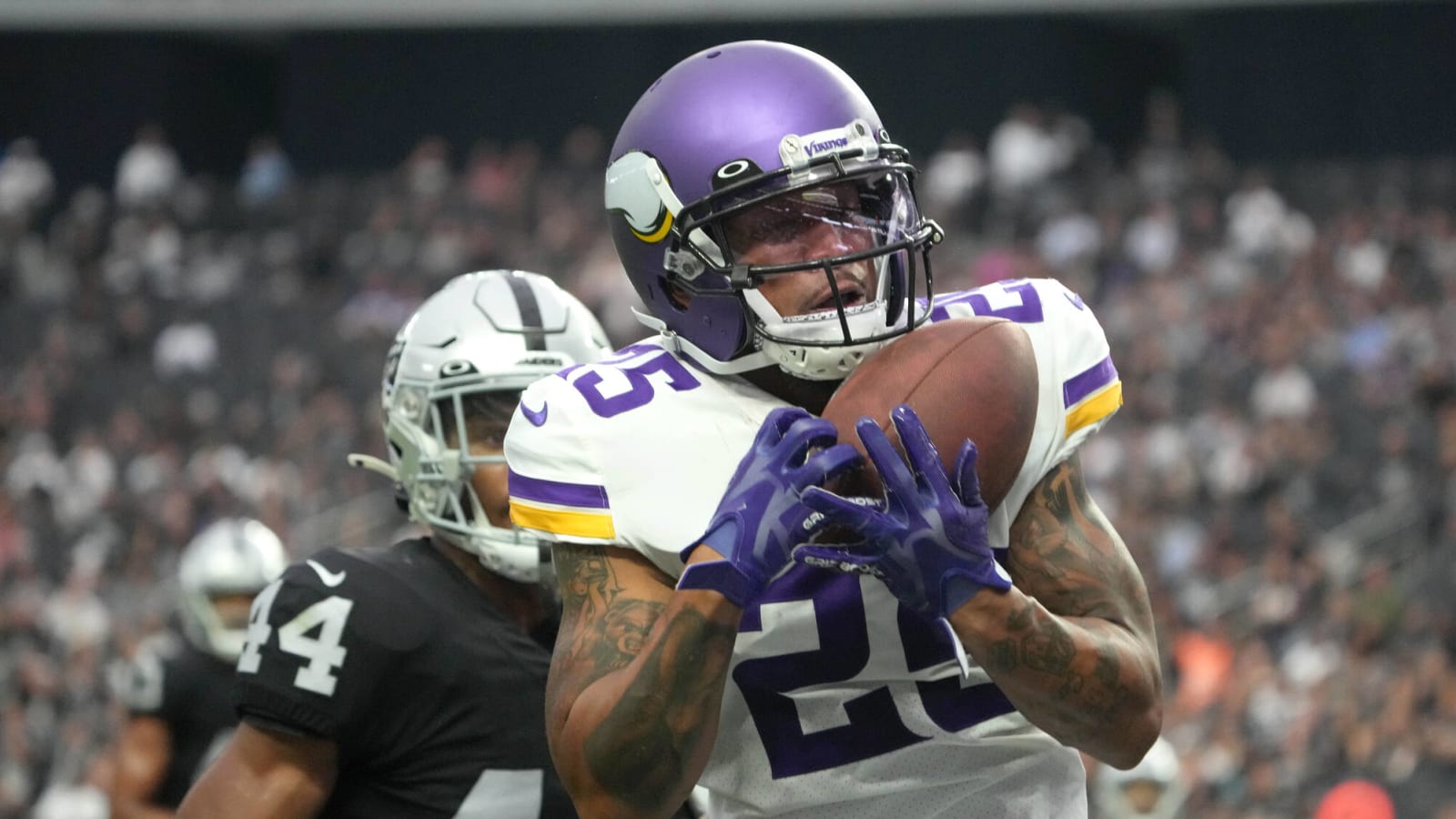 Vikings release WR Albert Wilson