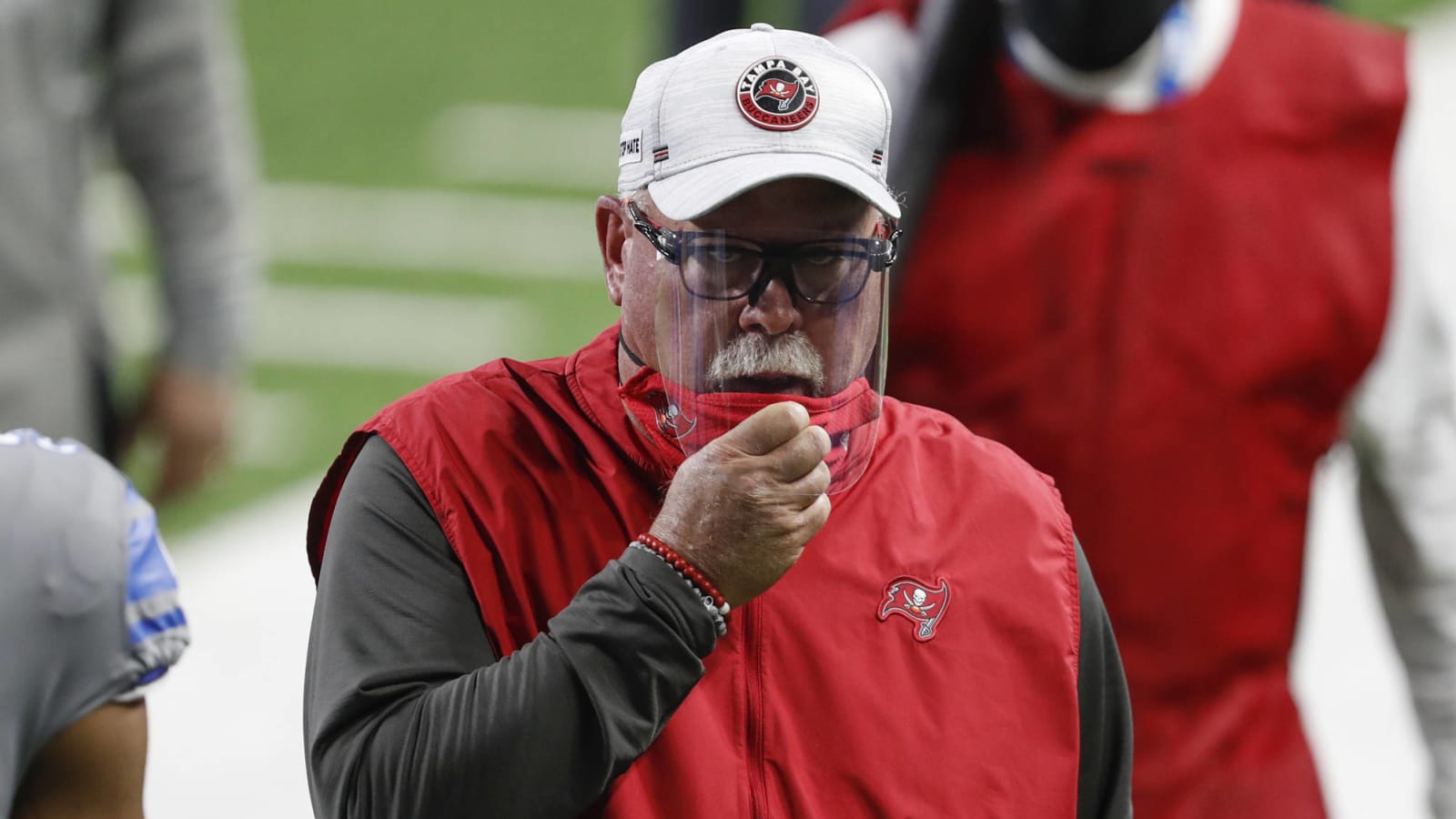 Bruce Arians hints Patriots were misusing Tom Brady