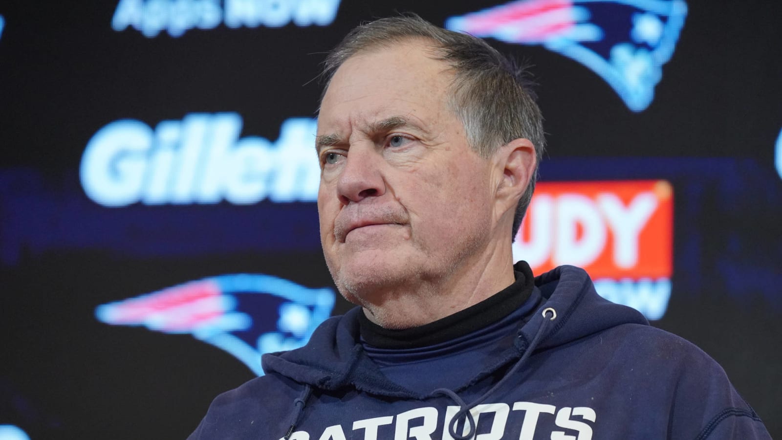 Belichick gets snippy over question about Pats’ QB situation