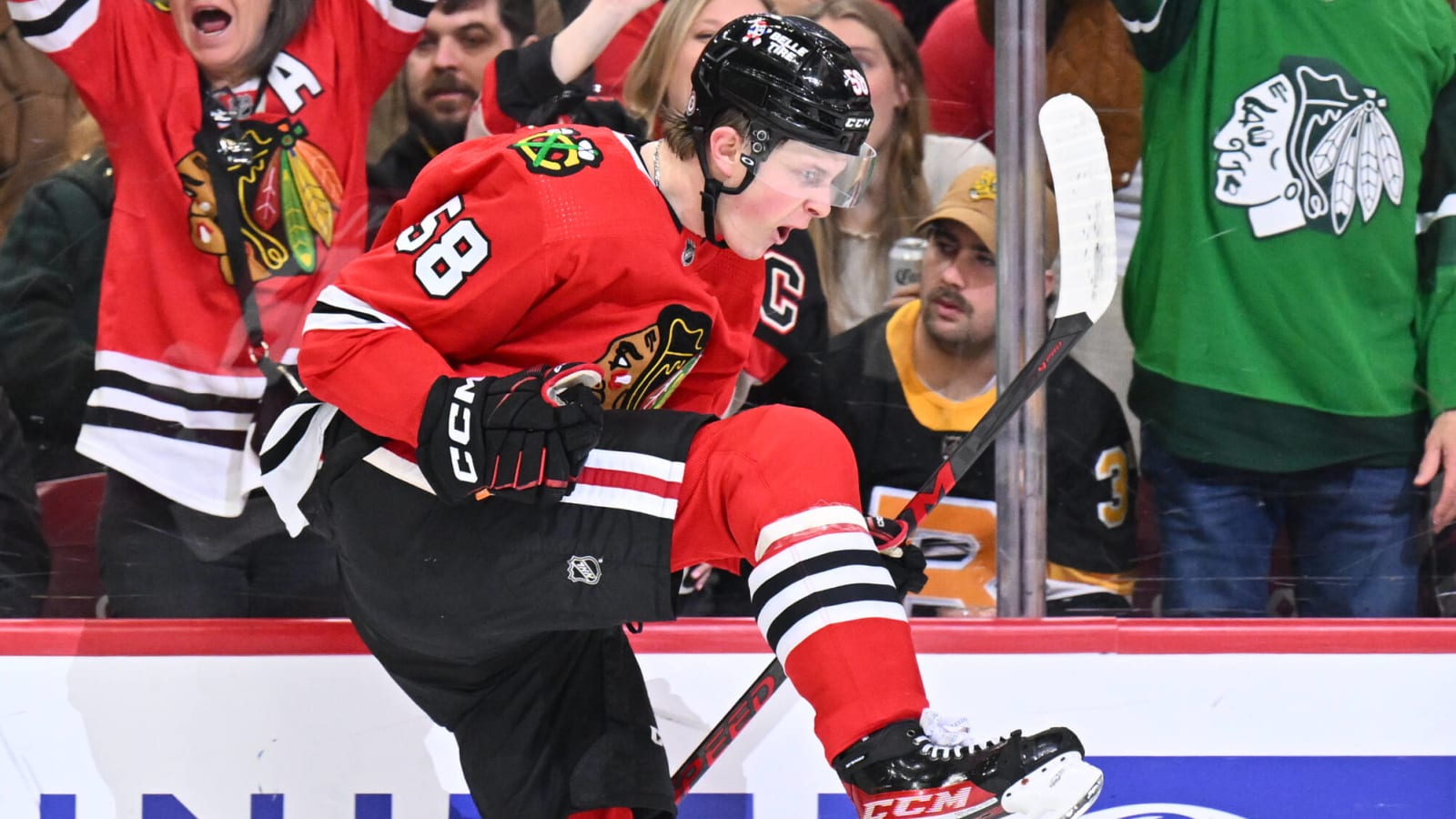 Blackhawks Bottom Line: MacKenzie Entwistle