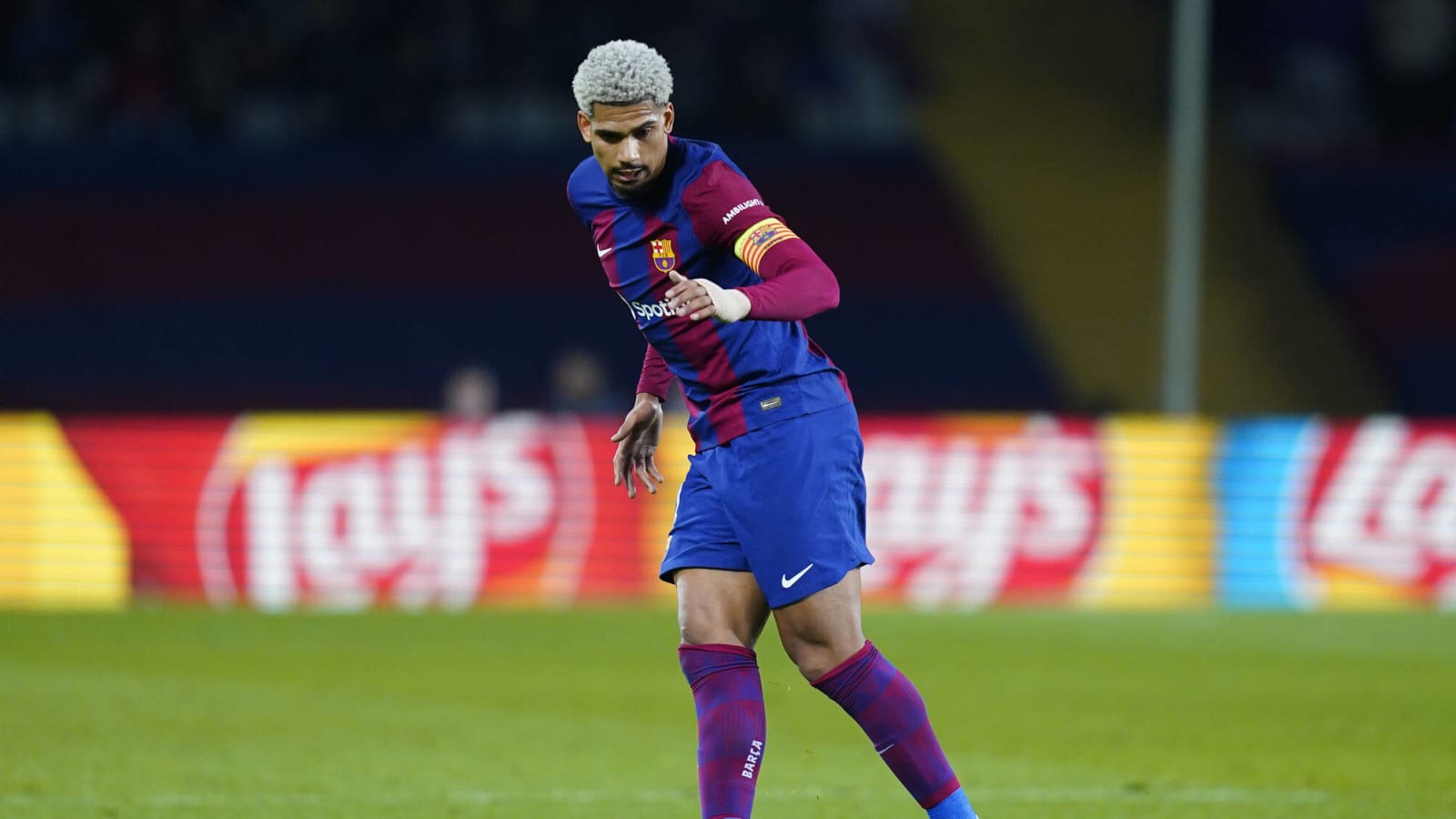  Fabrizio Romano makes clear prediction as Barcelona star is linked with transfer to CL giants