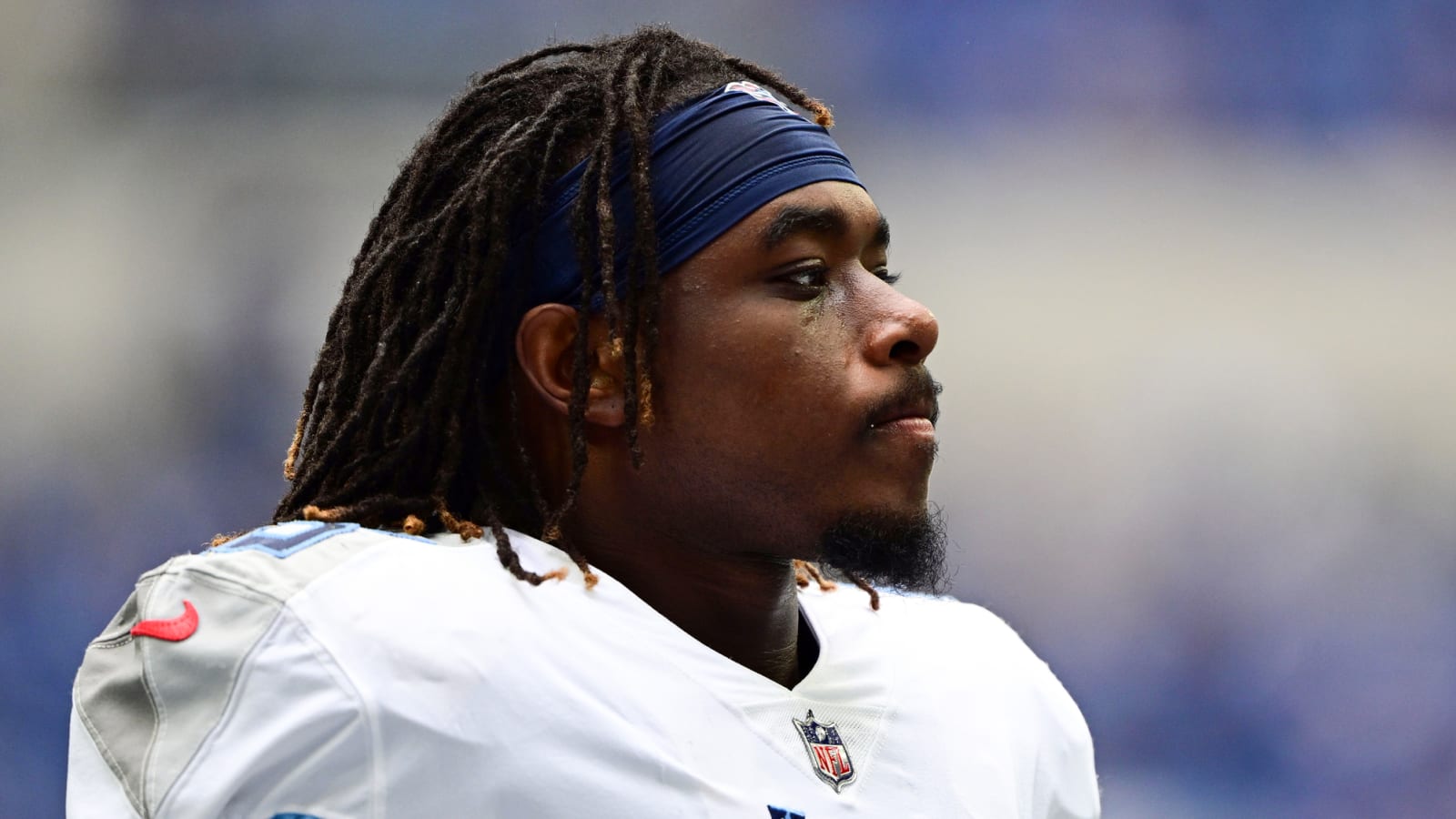 Aaron Brewer NOT on the Sideline Tonight; Injury May be Serious