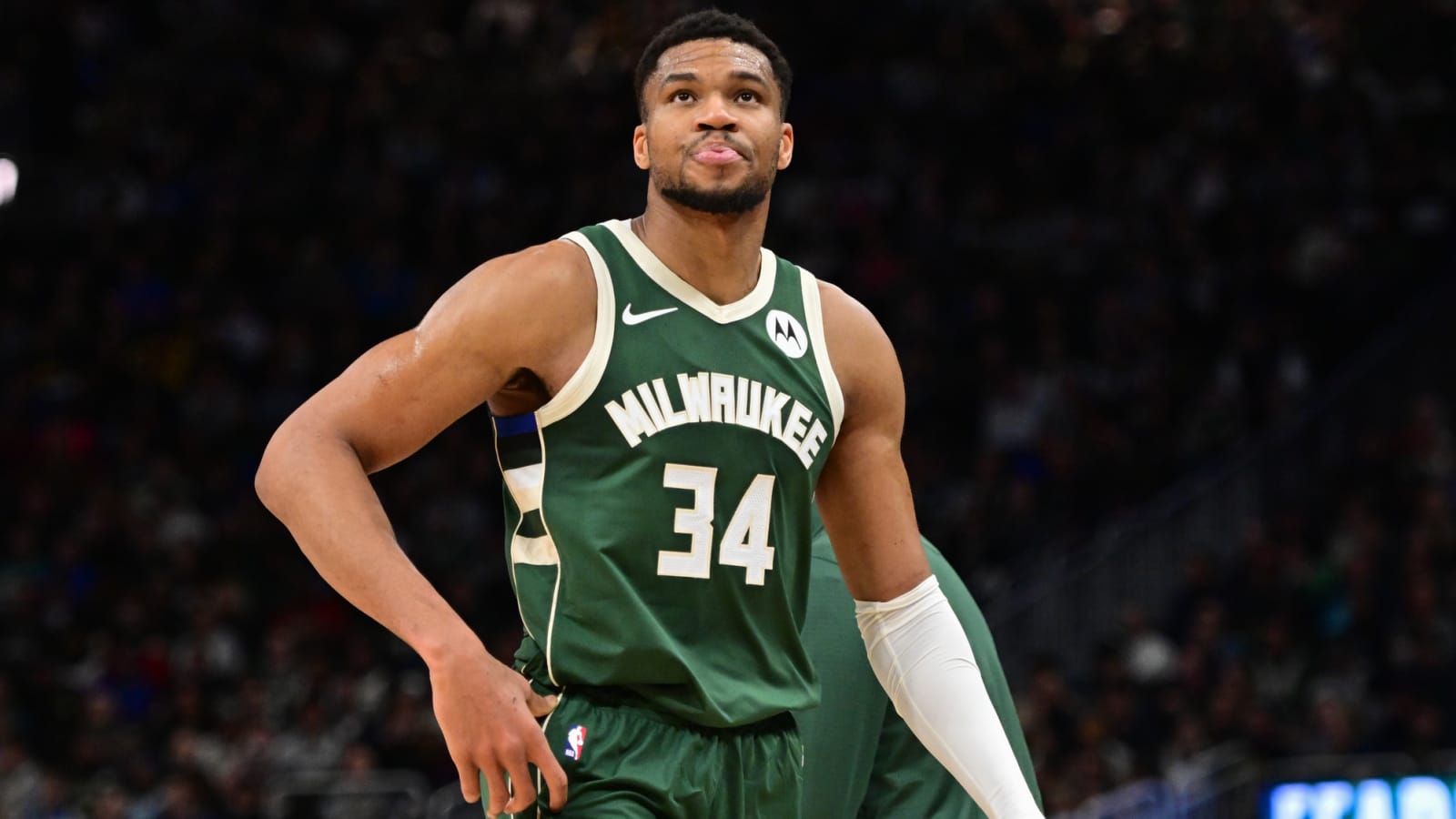 Giannis Antetokounmpo’s Mid-Range Growth Elevating Bucks’ Offense