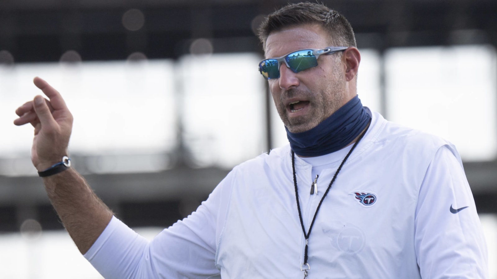 Mike Vrabel is the biggest reason Jadeveon Clowney signed with Titans