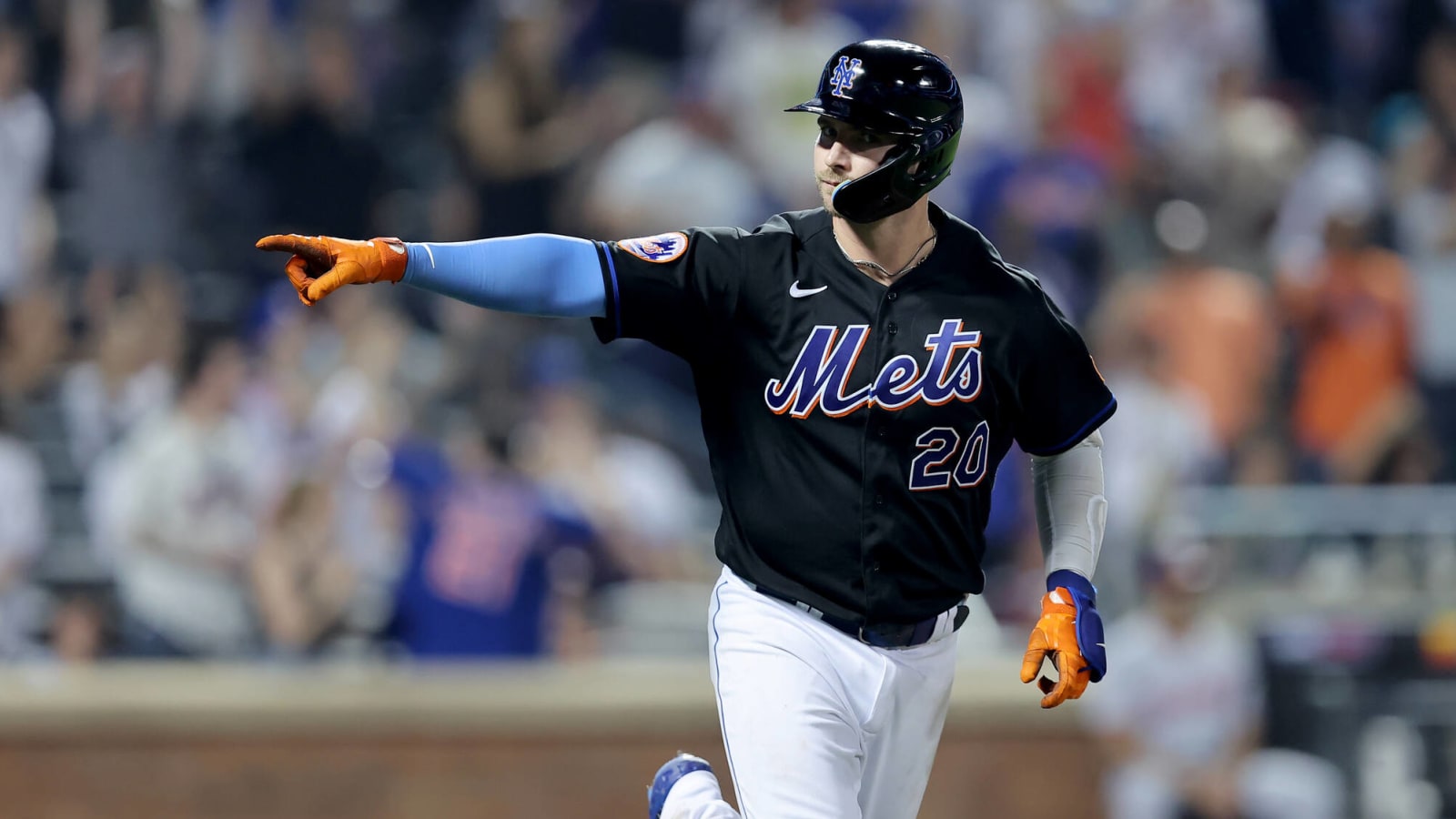 Mets' Pete Alonso wants club to bring black jersey back