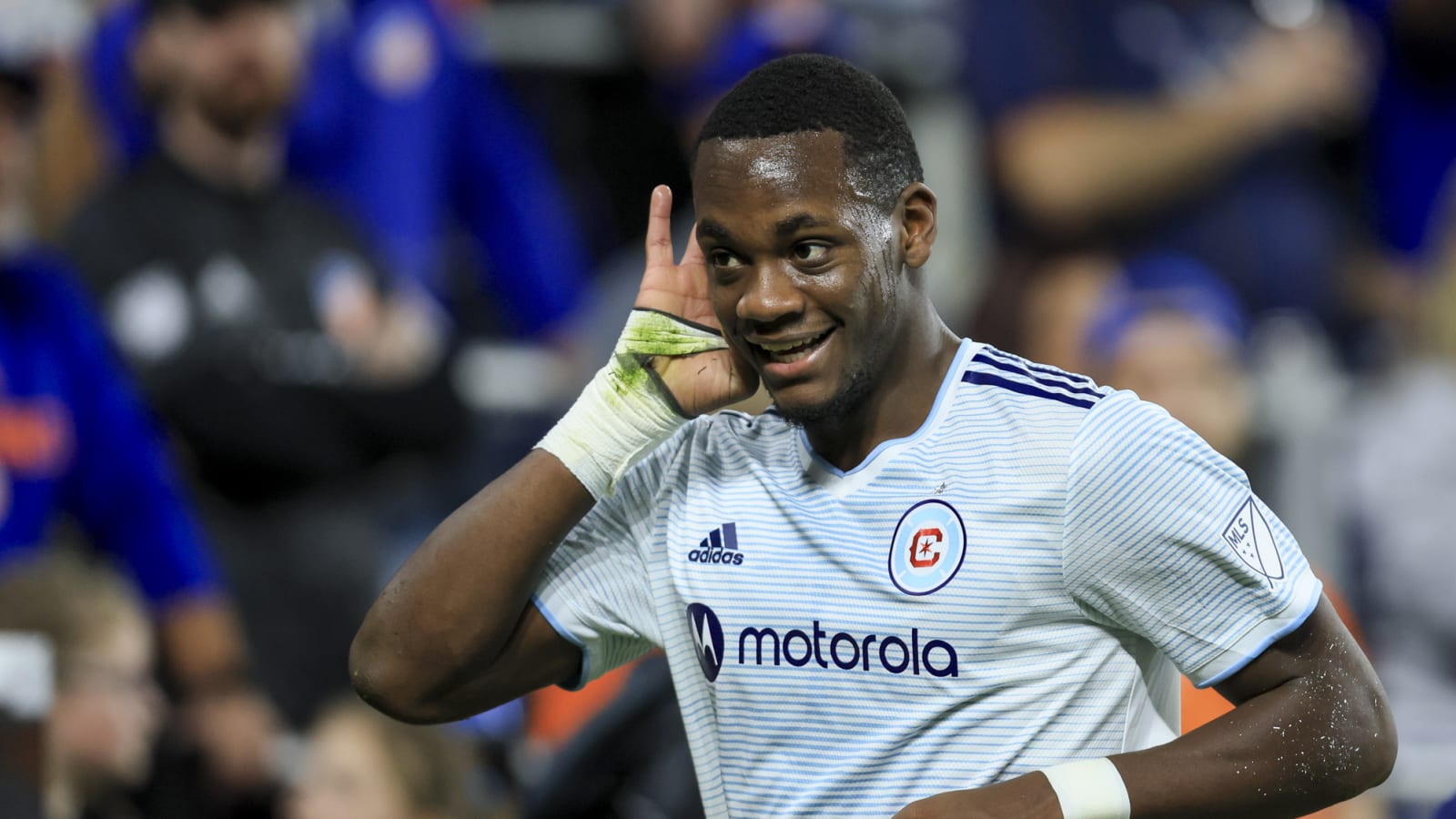Jhon Duran Embodies the Ideal Striker – Darren Fletcher