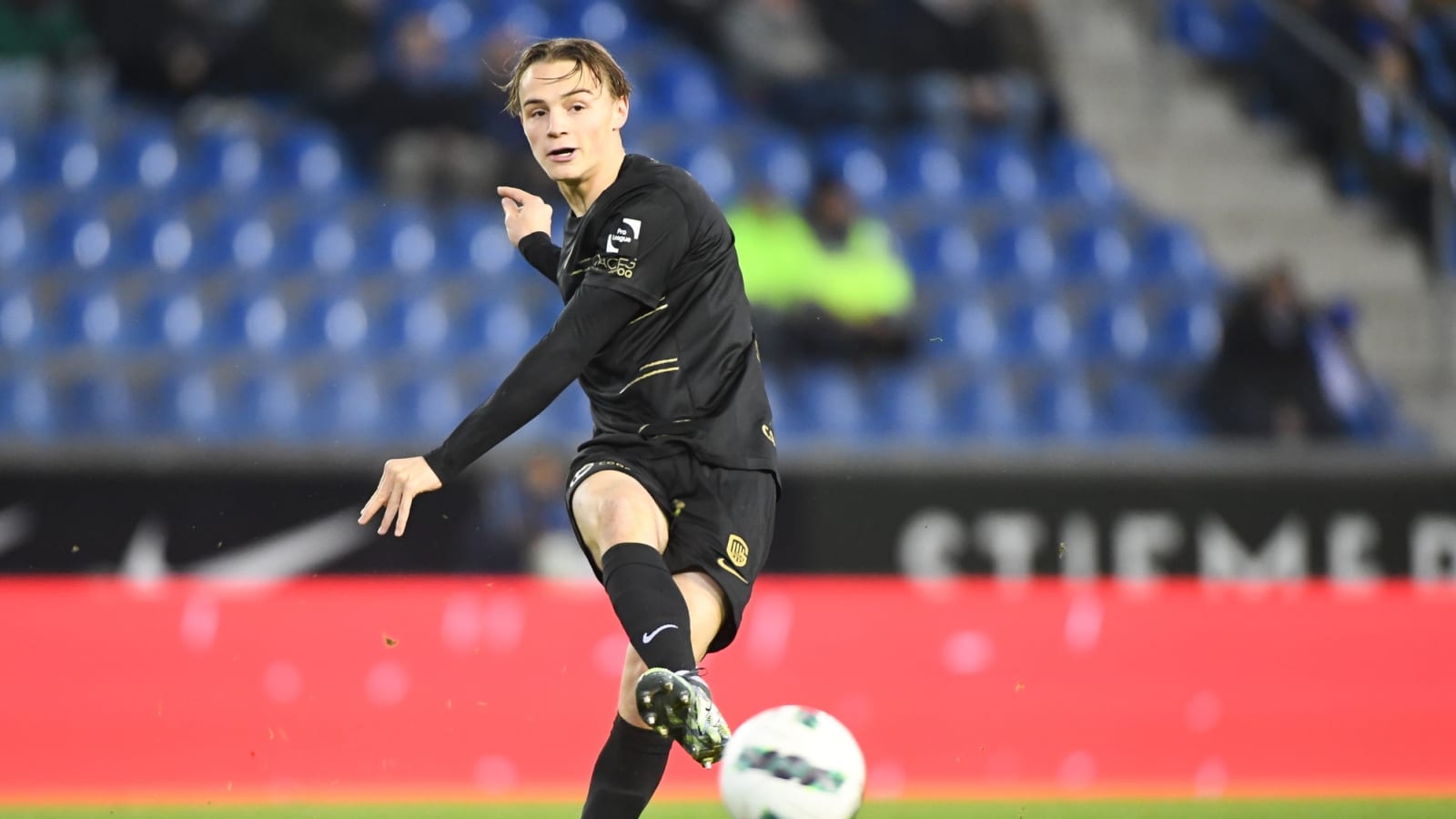 Tottenham scouts impressed with rising KRC Genk defensive talent