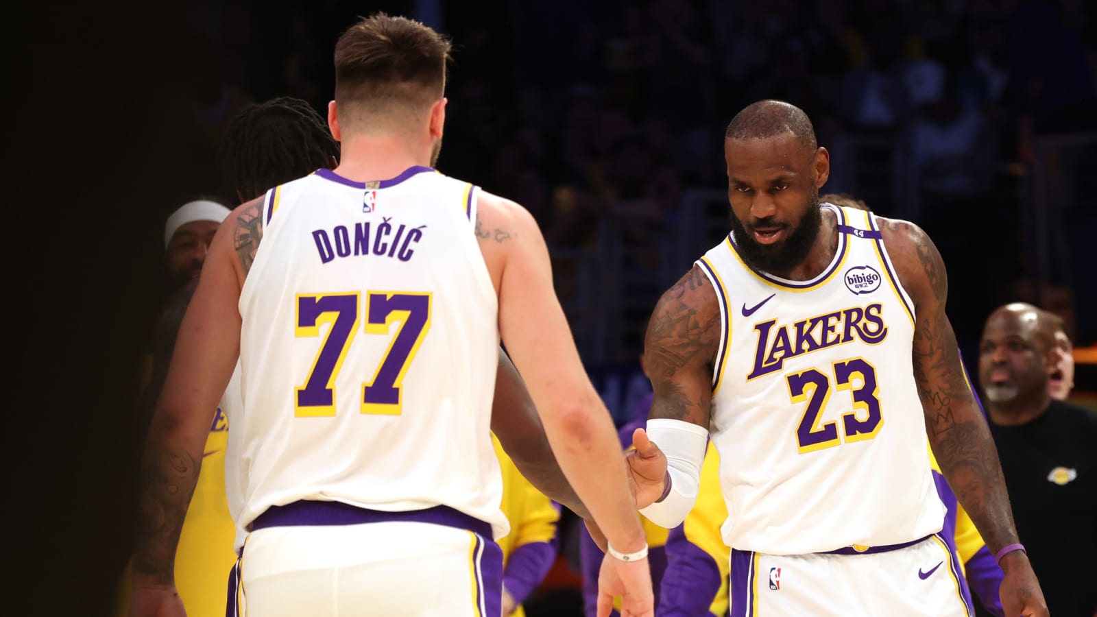 Lakers overshadowing Clippers once again