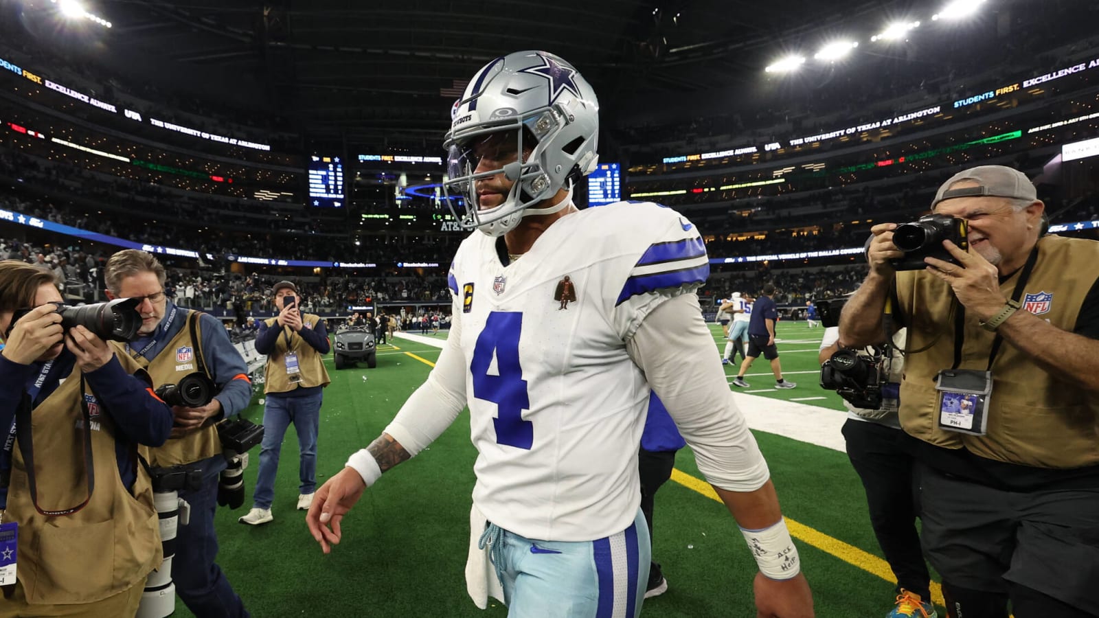 NFL Insider Gives Major Update On Cowboys, Dak Prescott Talks