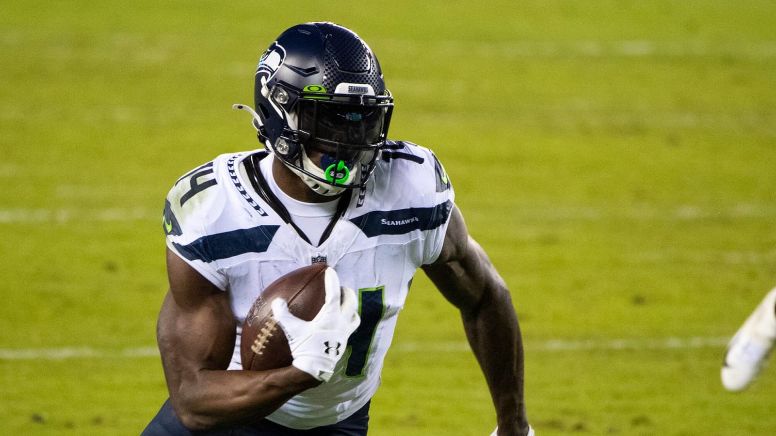 Metcalf Is Holding Ball Wearing Black Sports Dress And Helmet HD DK Metcalf  Wallpapers, HD Wallpapers