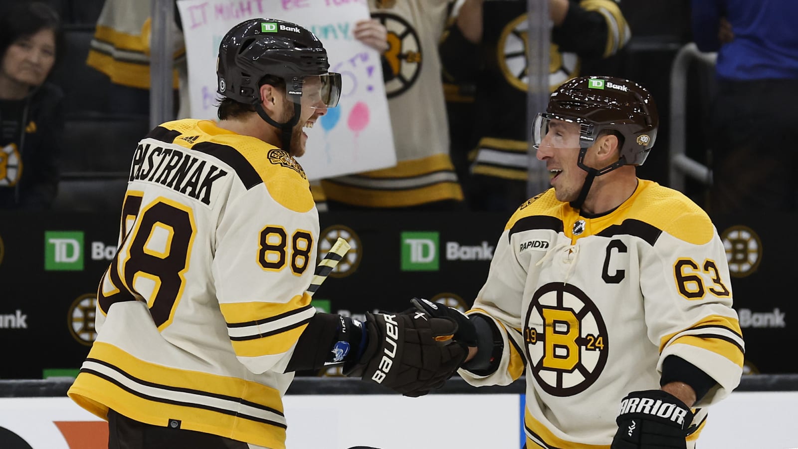 Report suggests locker room rift developing between Bruins' Brad Marchand, David Pastrnak